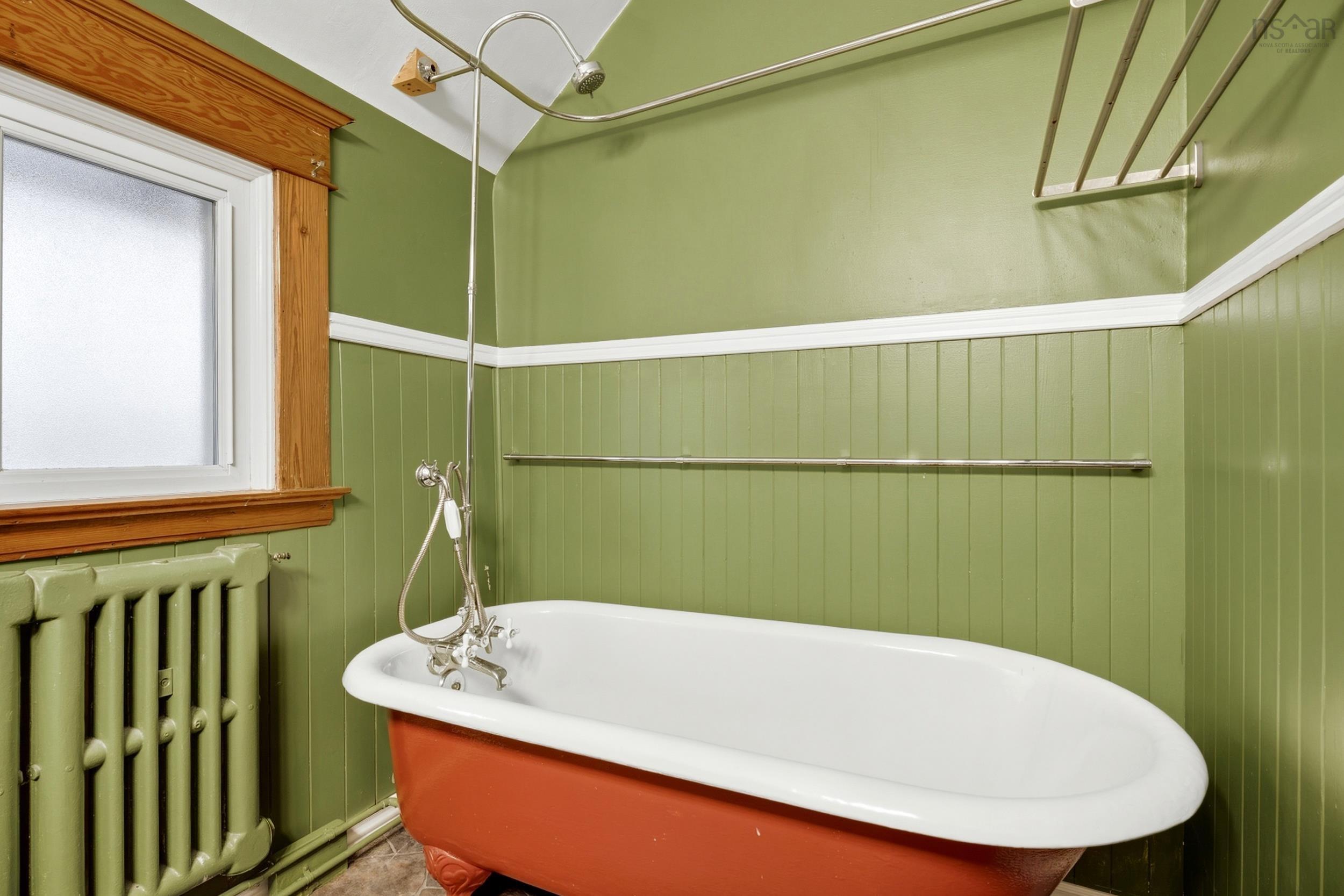 $735,000.00: 6377 North Street, Halifax