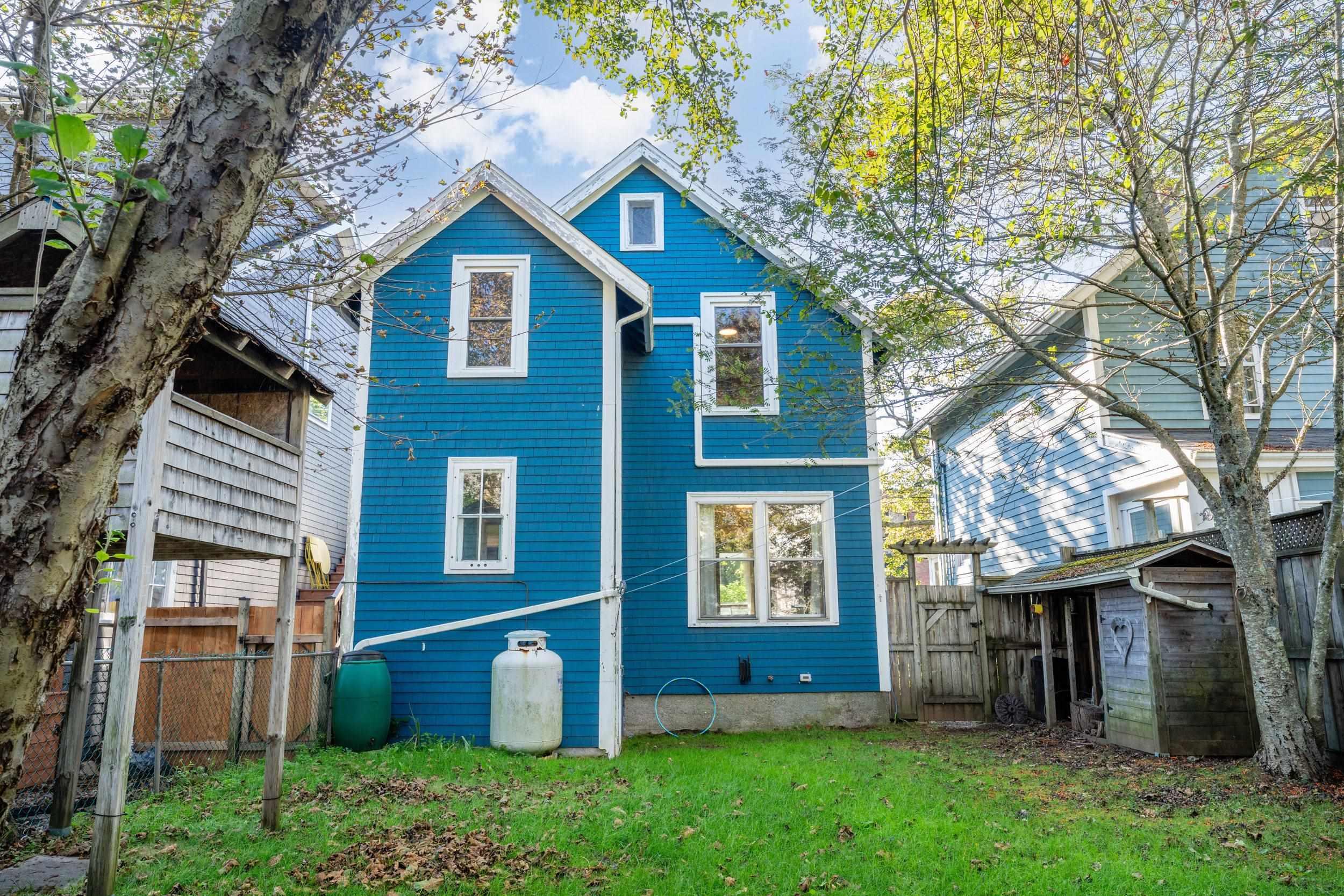 $735,000.00: 6377 North Street, Halifax