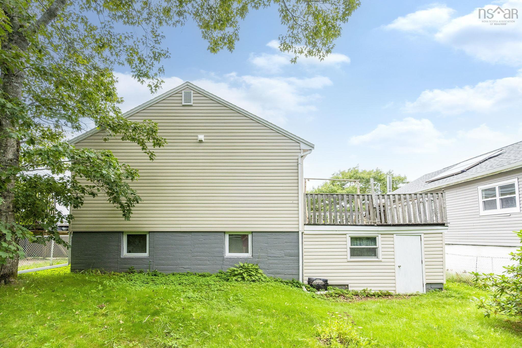 $325,000.00: 31 Auburn Avenue, Halifax