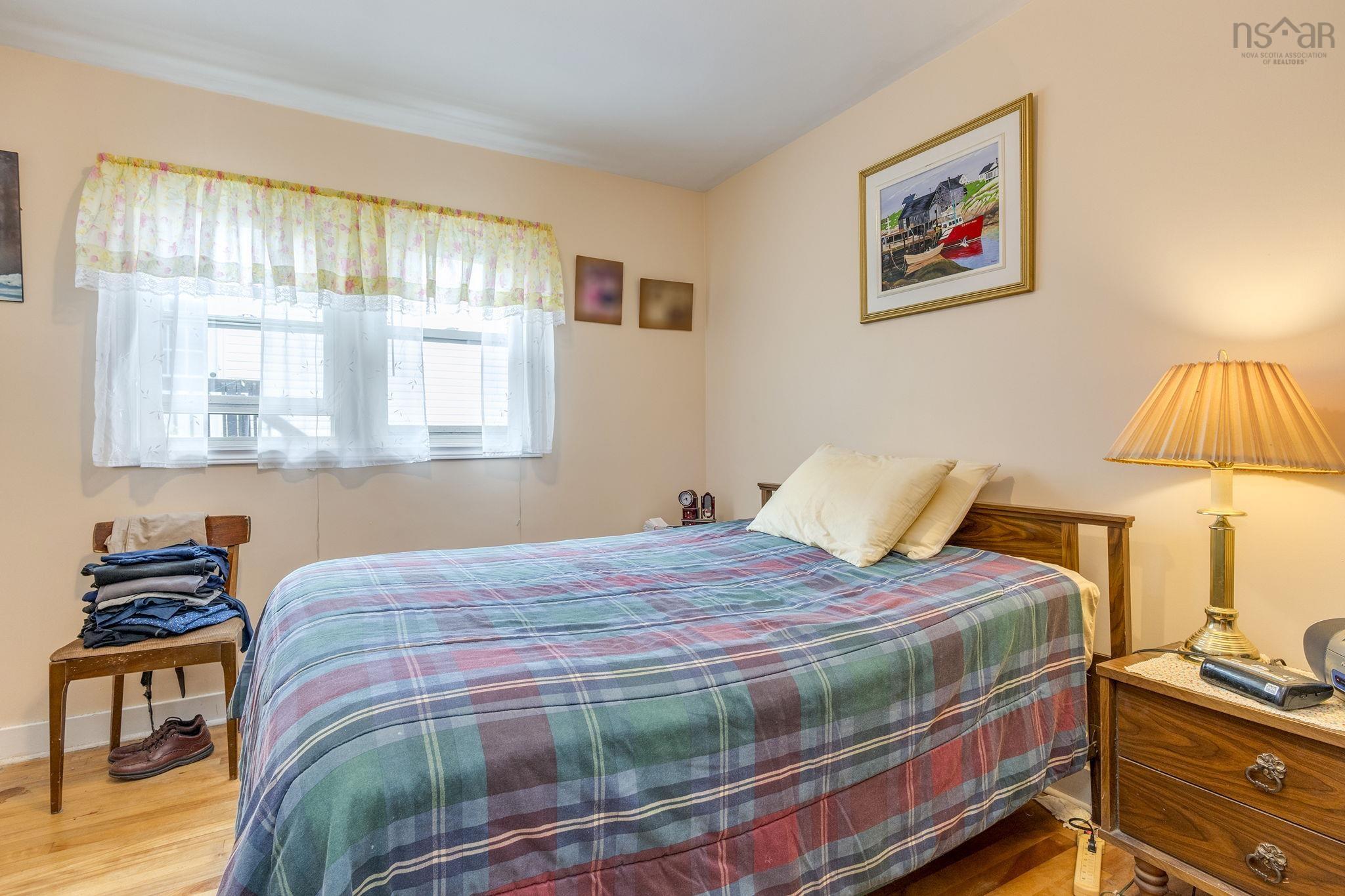 $325,000.00: 31 Auburn Avenue, Halifax