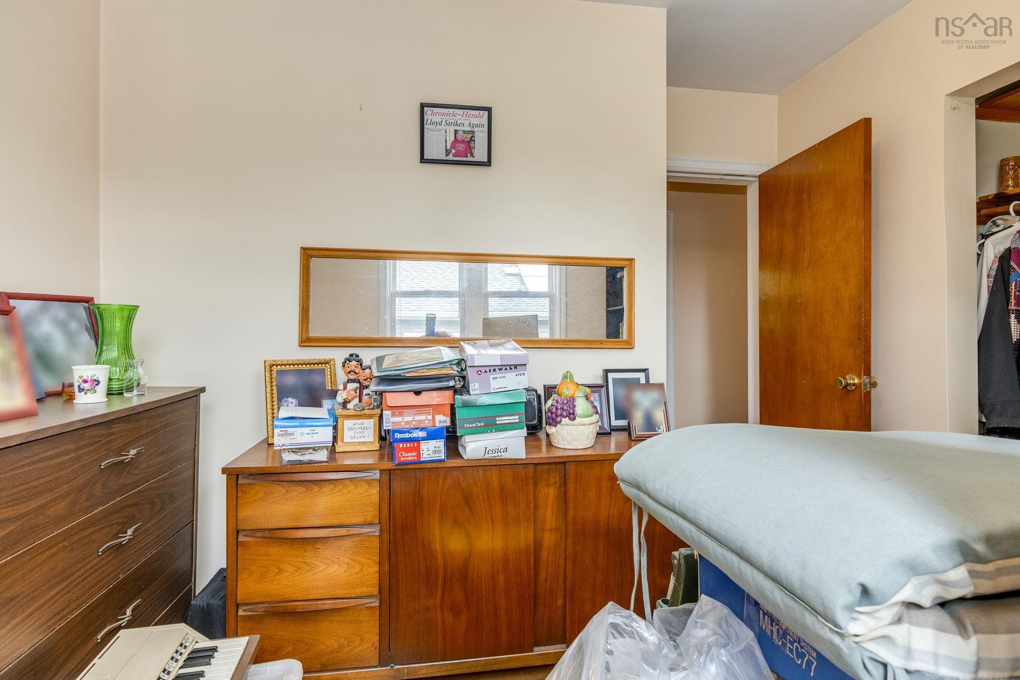 $325,000.00: 31 Auburn Avenue, Halifax