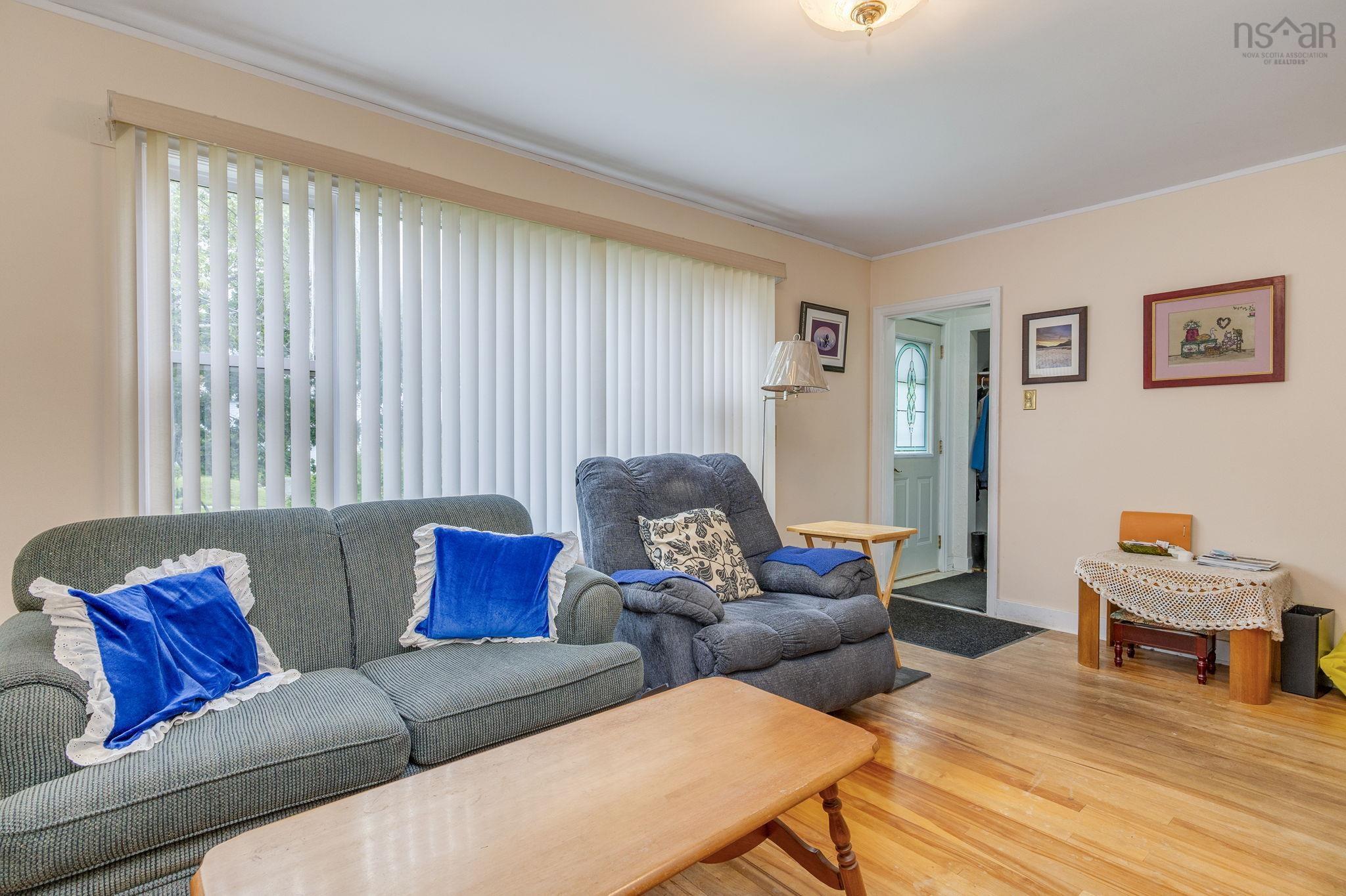 $325,000.00: 31 Auburn Avenue, Halifax