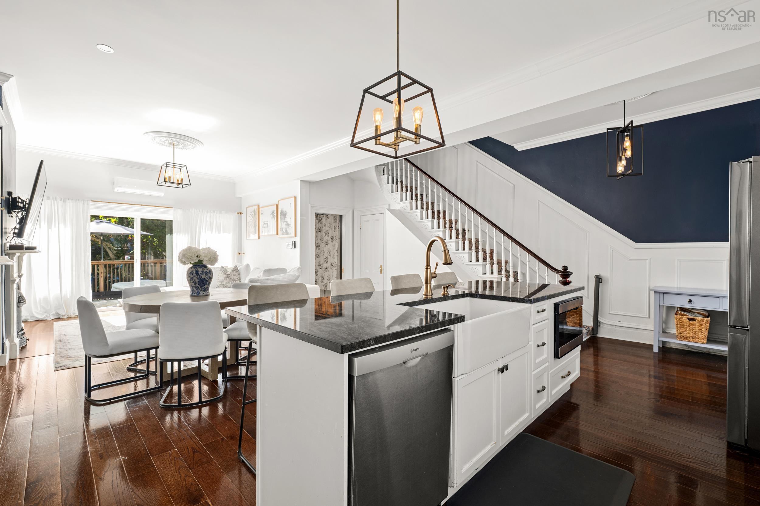 $1,149,900.00: 6028/6030 Cunard Street, Halifax