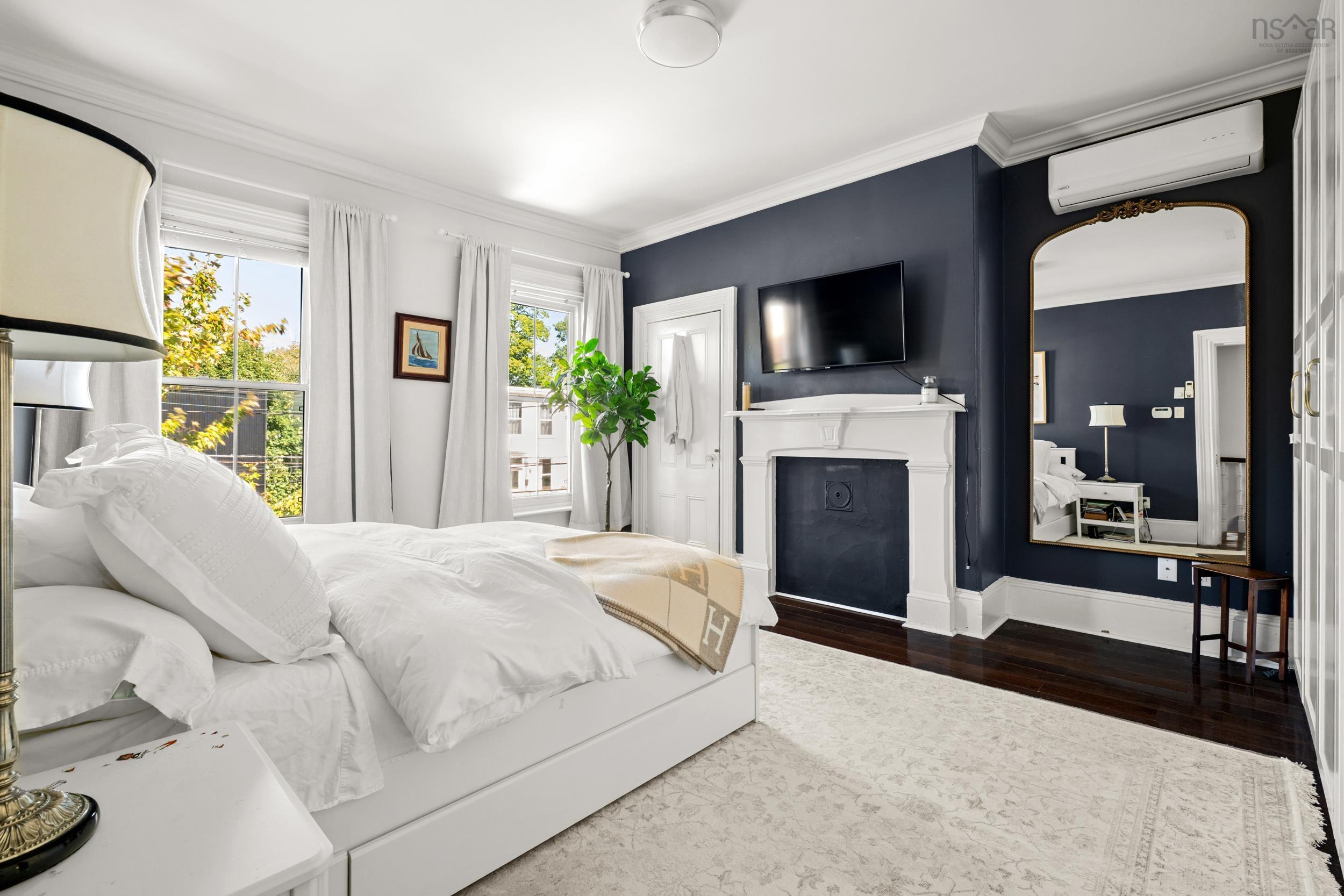 $1,149,900.00: 6028/6030 Cunard Street, Halifax