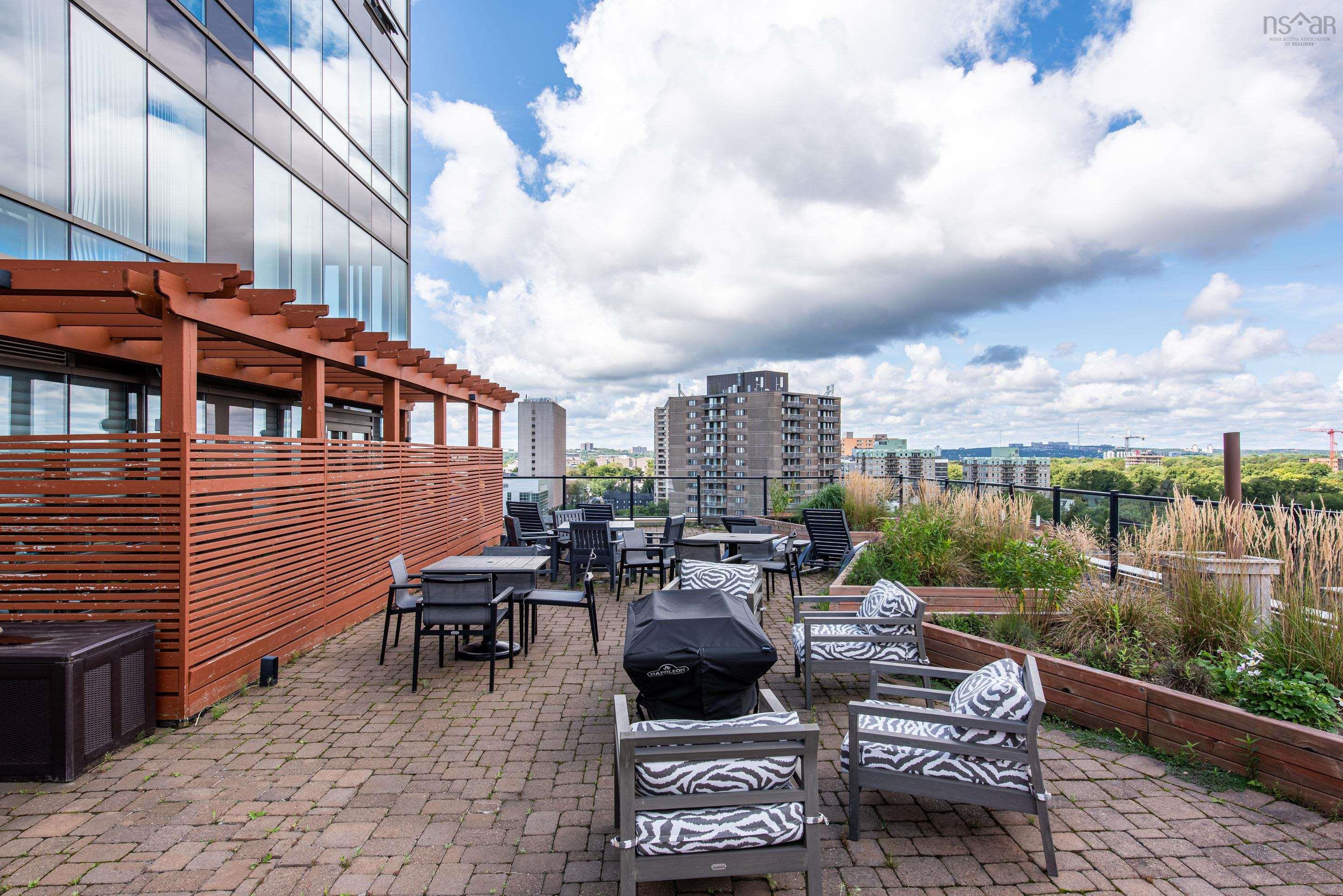 $849,900.00: 1207 1445 South Park Street, Halifax