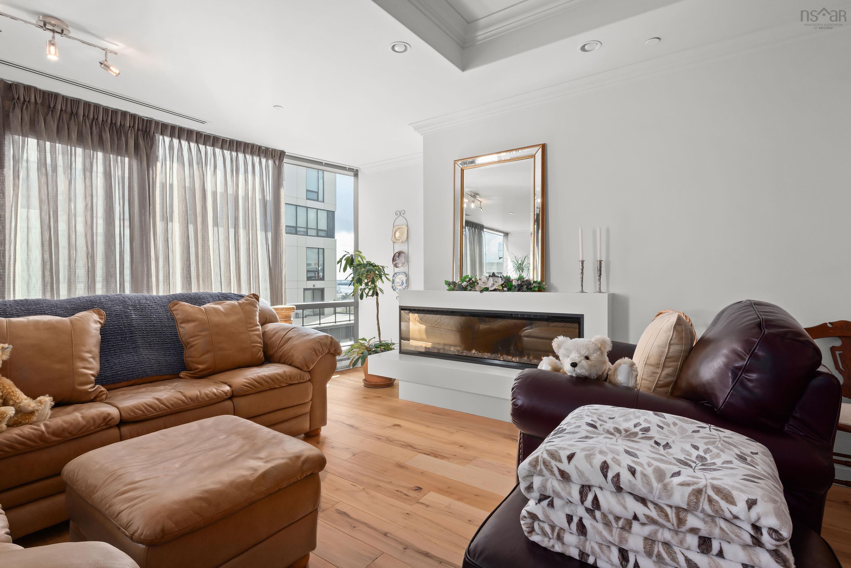 $849,900.00: 1207 1445 South Park Street, Halifax