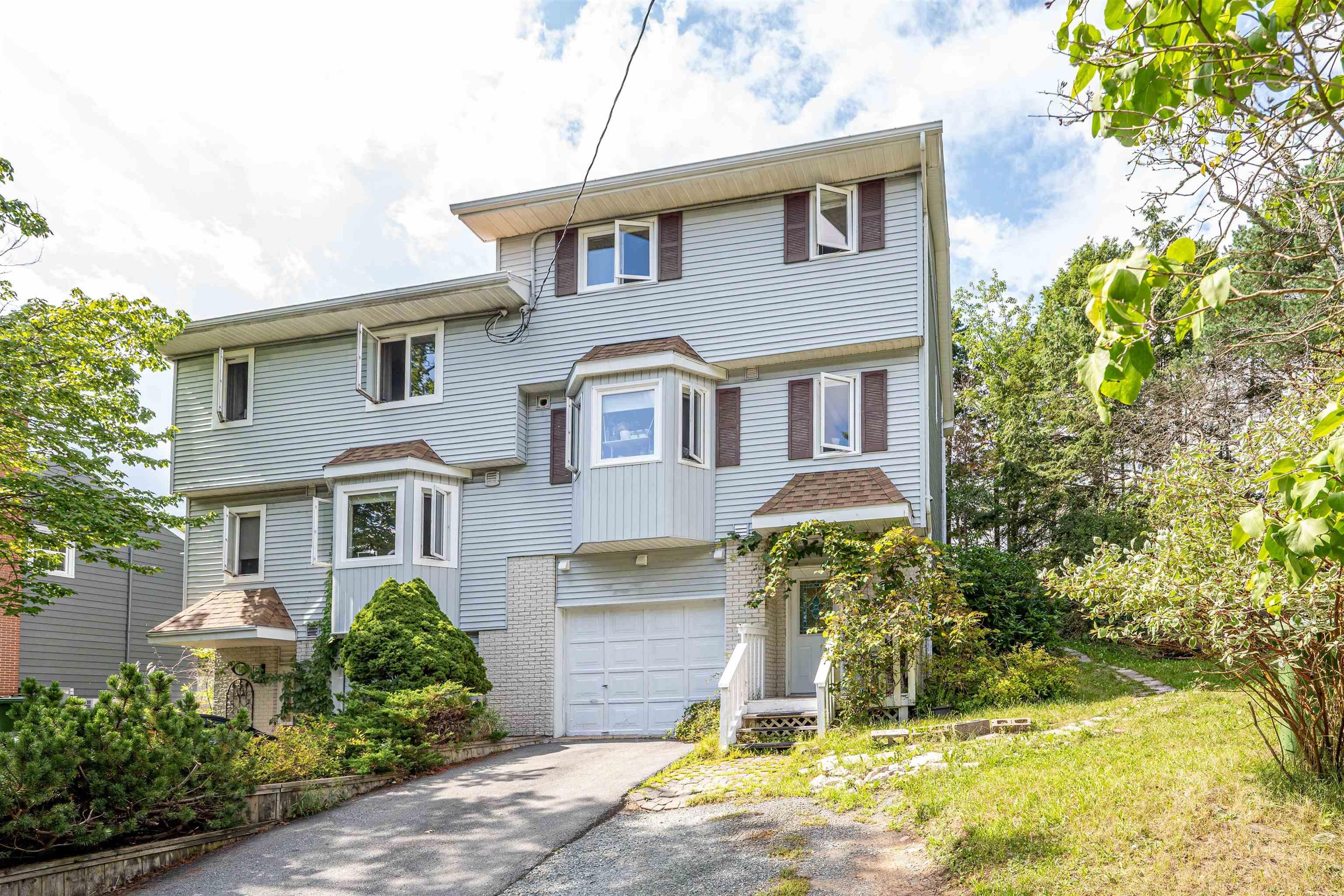 $489,900.00: 12 Basinview Drive, Bedford