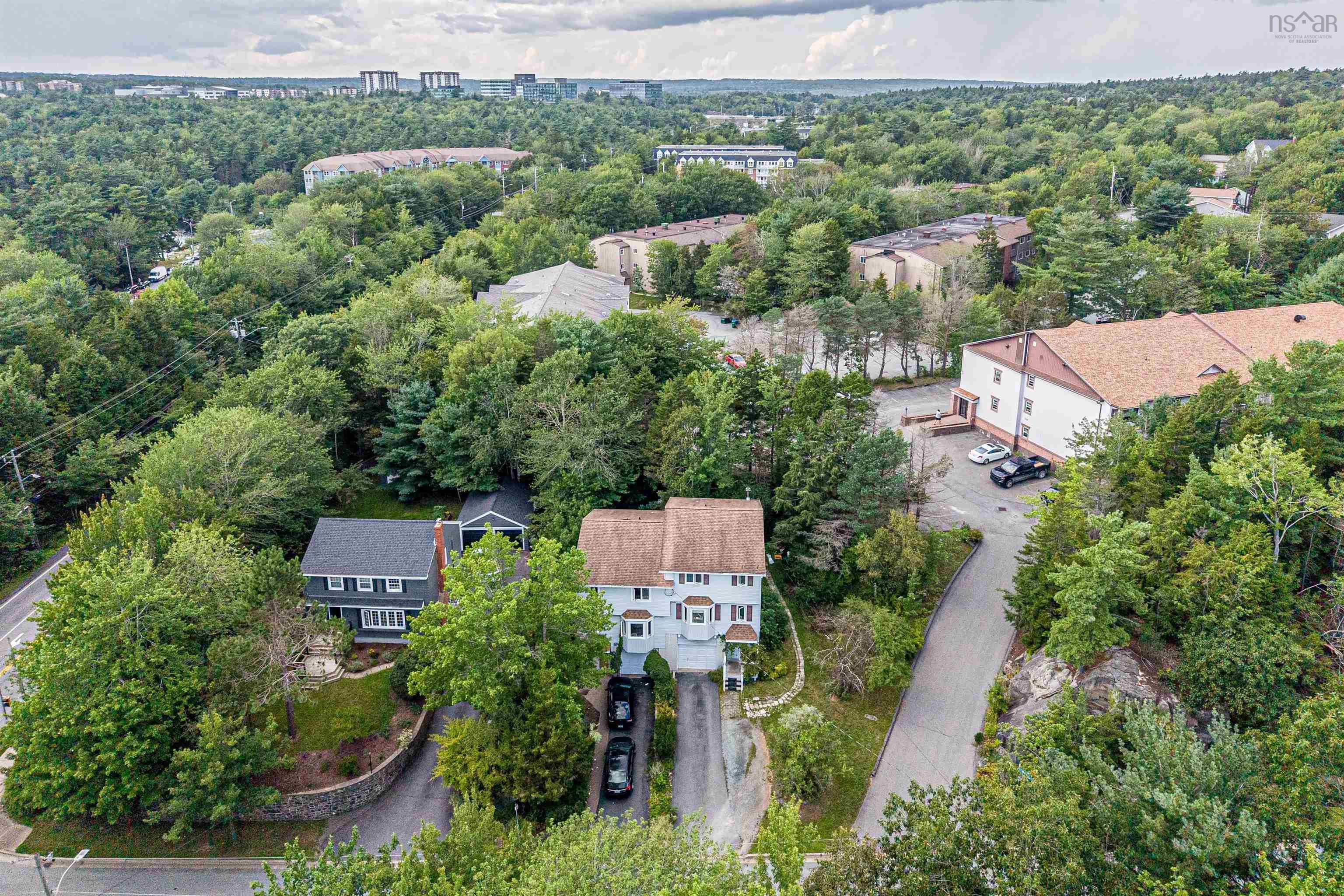 $489,900.00: 12 Basinview Drive, Bedford