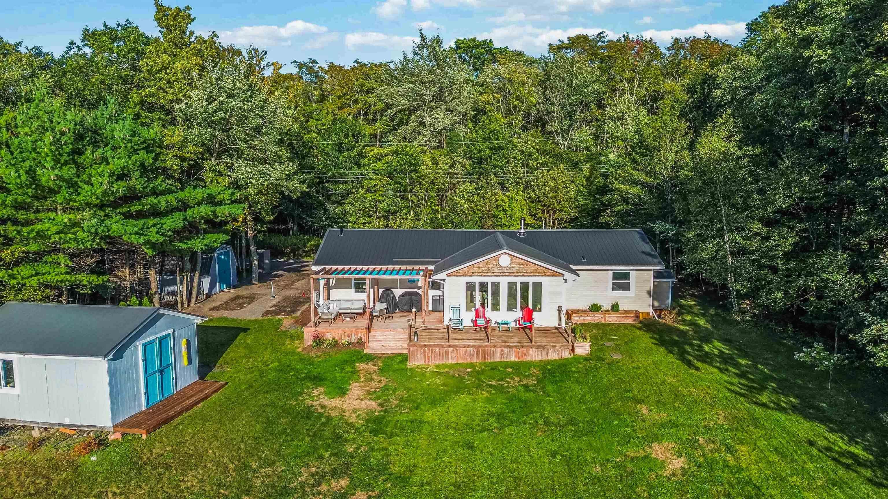 $675,000.00: 131 Meadow Lane, Murphy Lake