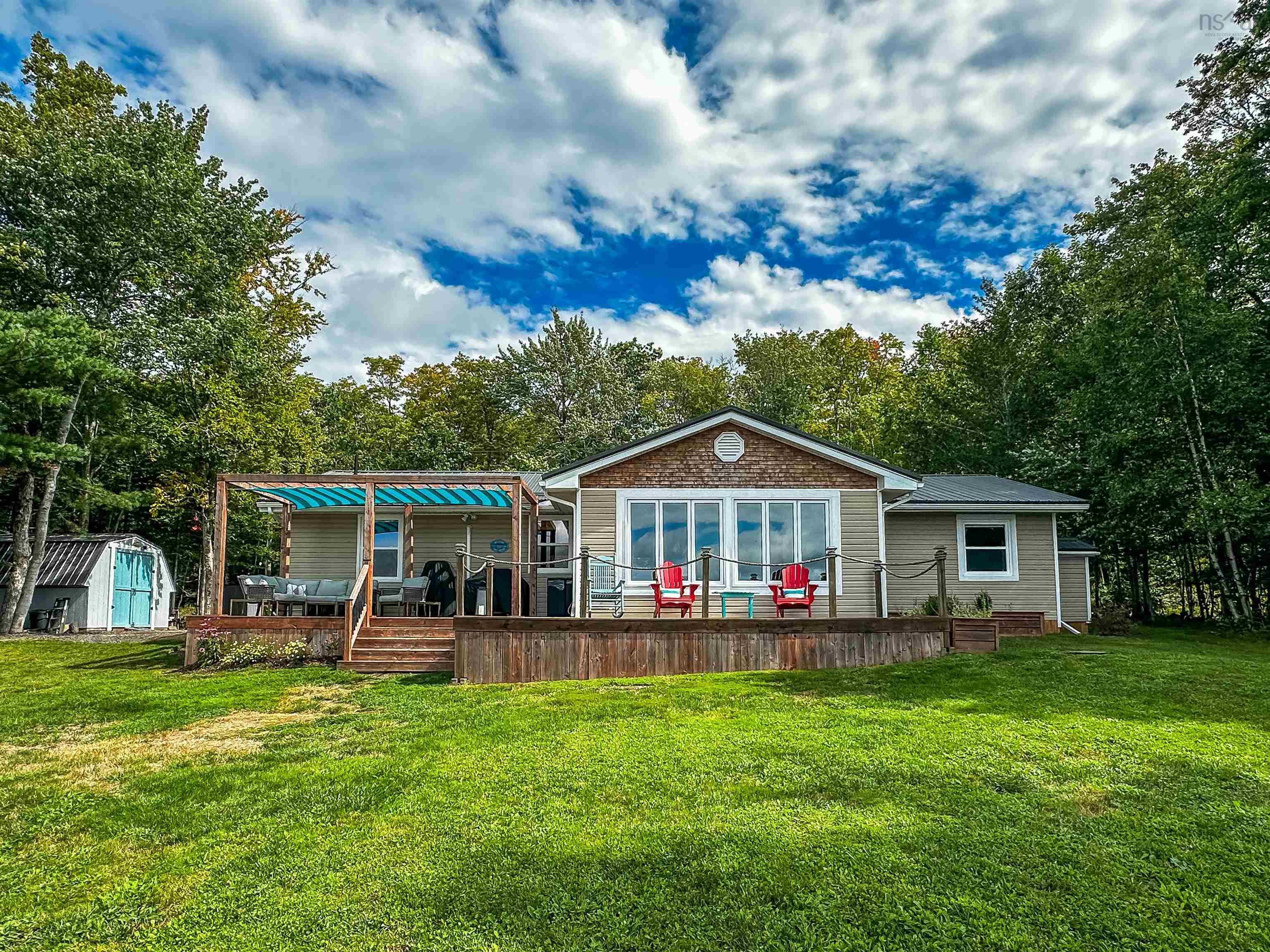 $675,000.00: 131 Meadow Lane, Murphy Lake