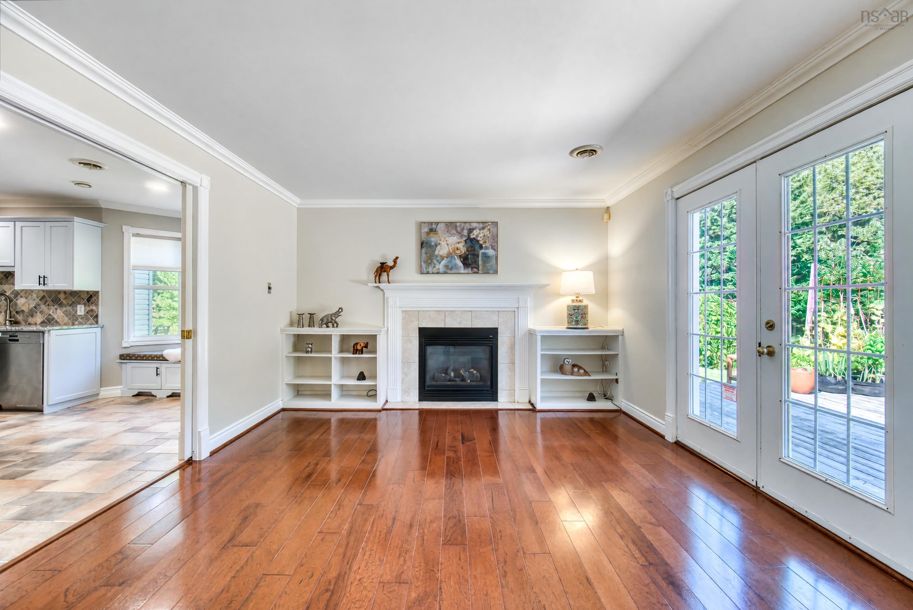 $866,000.00: 179 LOCHMOOR Lane, Lake Loon