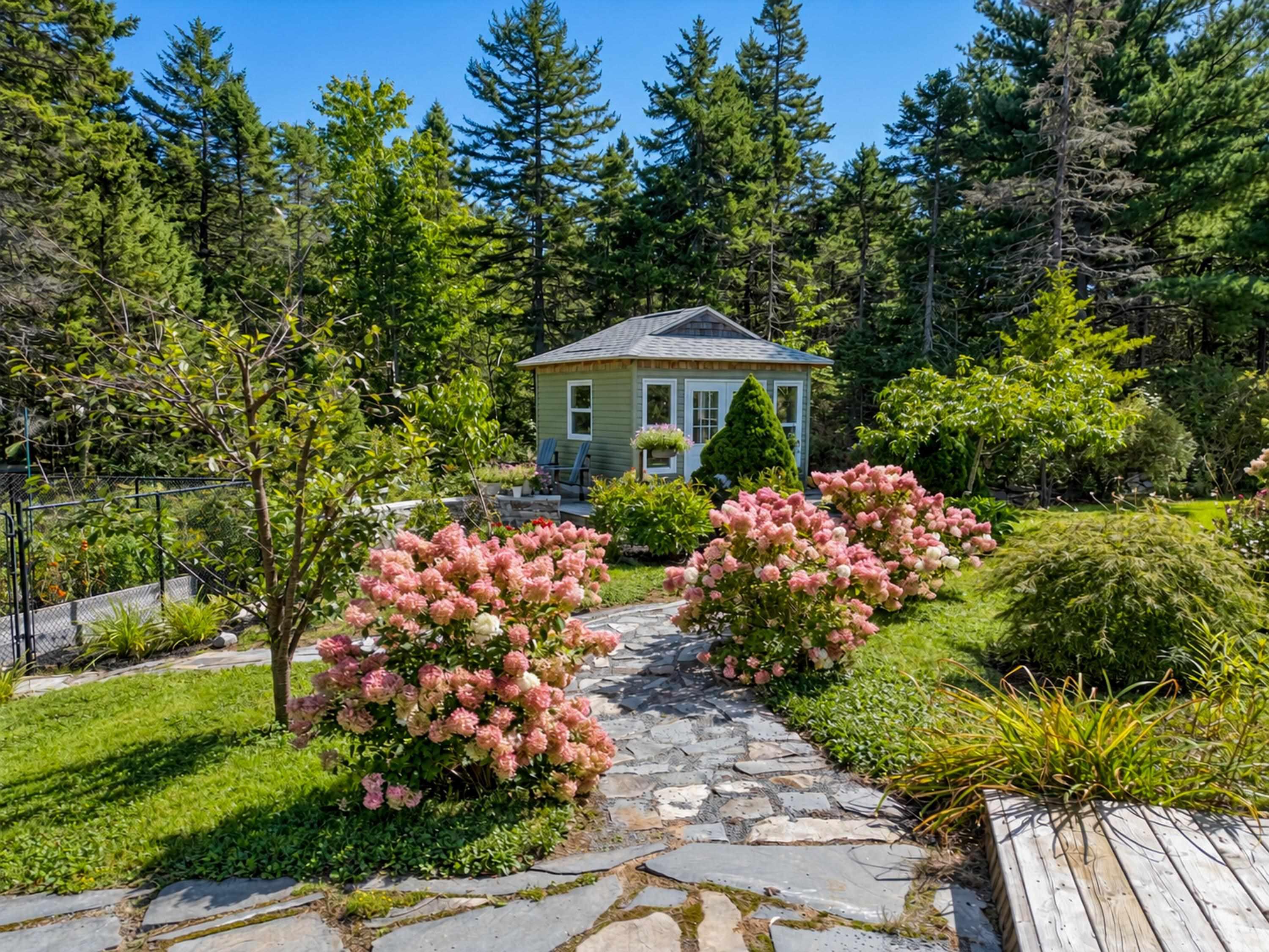 $866,000.00: 179 LOCHMOOR Lane, Lake Loon