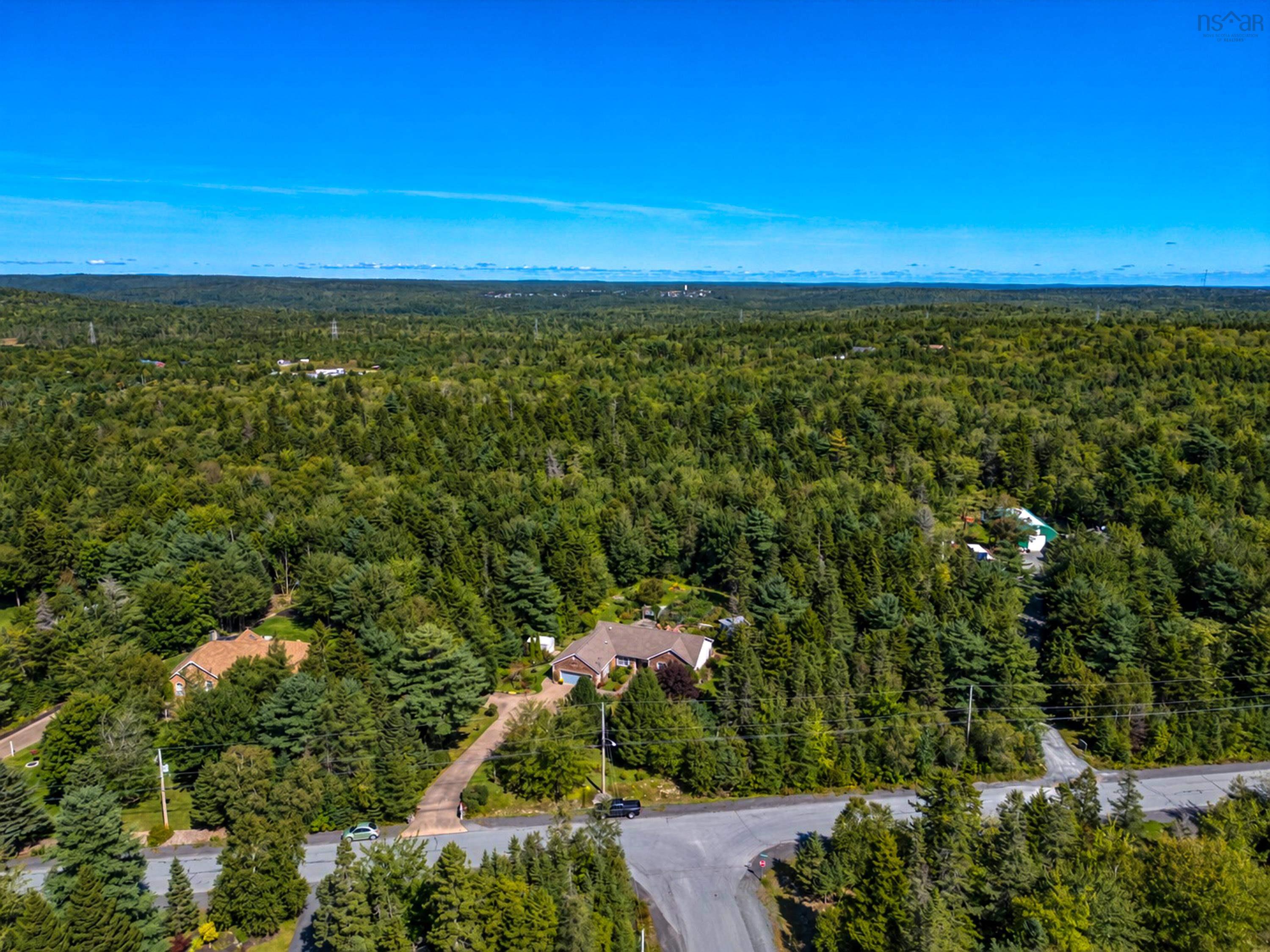 $866,000.00: 179 LOCHMOOR Lane, Lake Loon