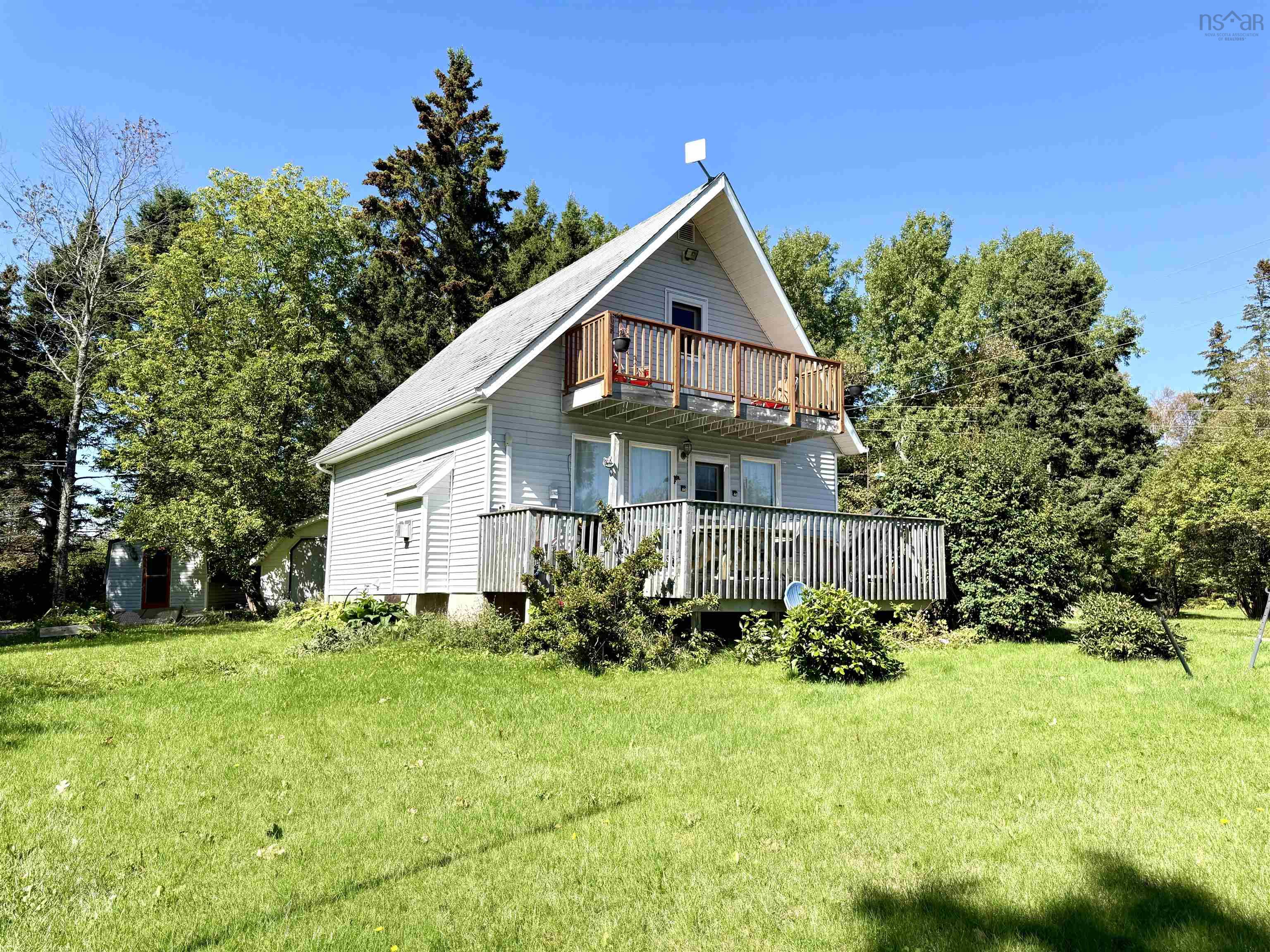 $249,900.00: 18 Brownell Lane, Amherst Shore