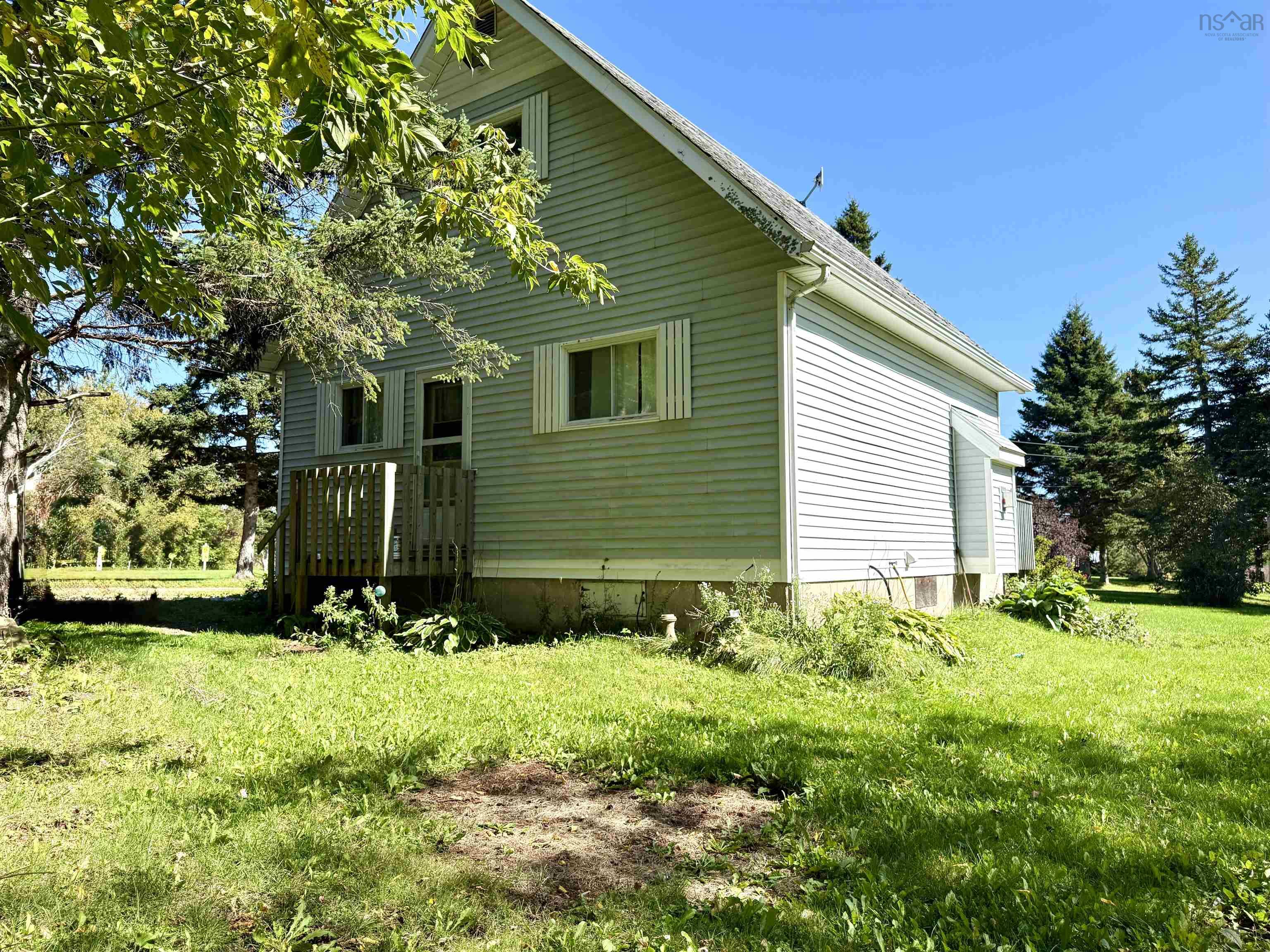$249,900.00: 18 Brownell Lane, Amherst Shore