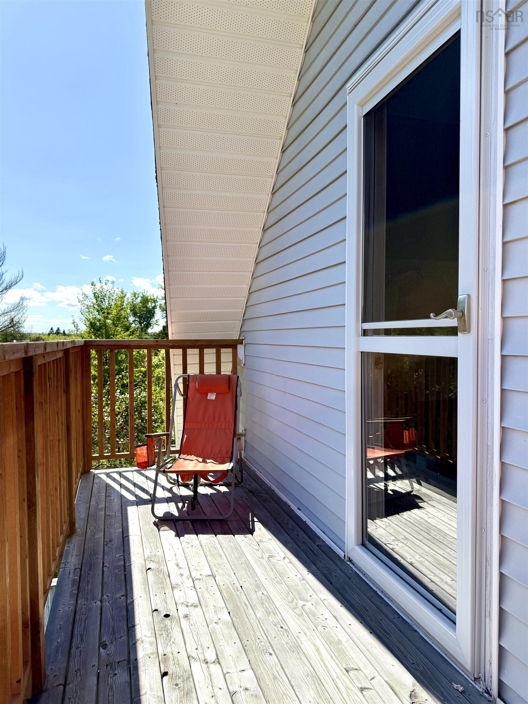 $249,900.00: 18 Brownell Lane, Amherst Shore