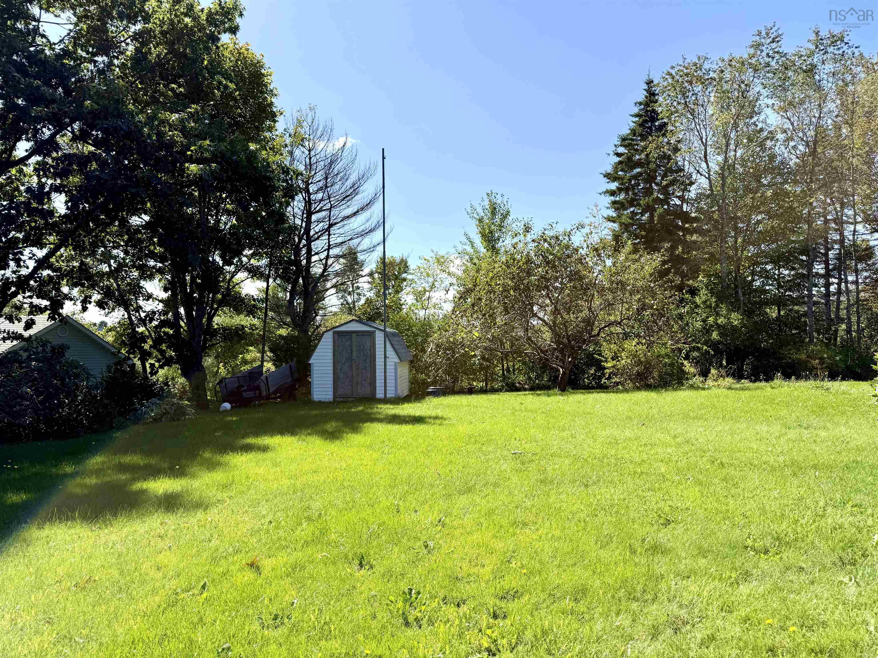 $249,900.00: 18 Brownell Lane, Amherst Shore