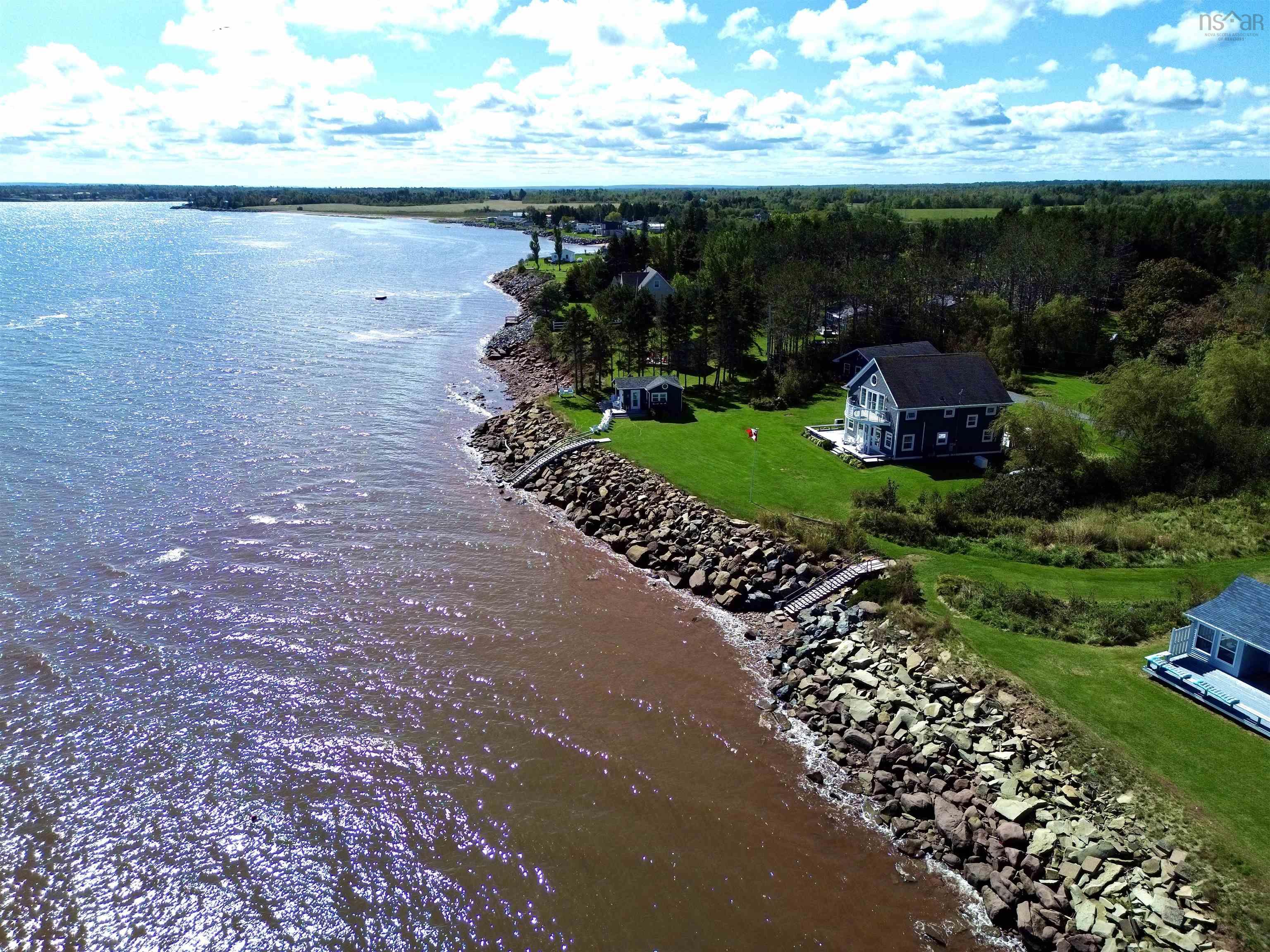 $249,900.00: 18 Brownell Lane, Amherst Shore