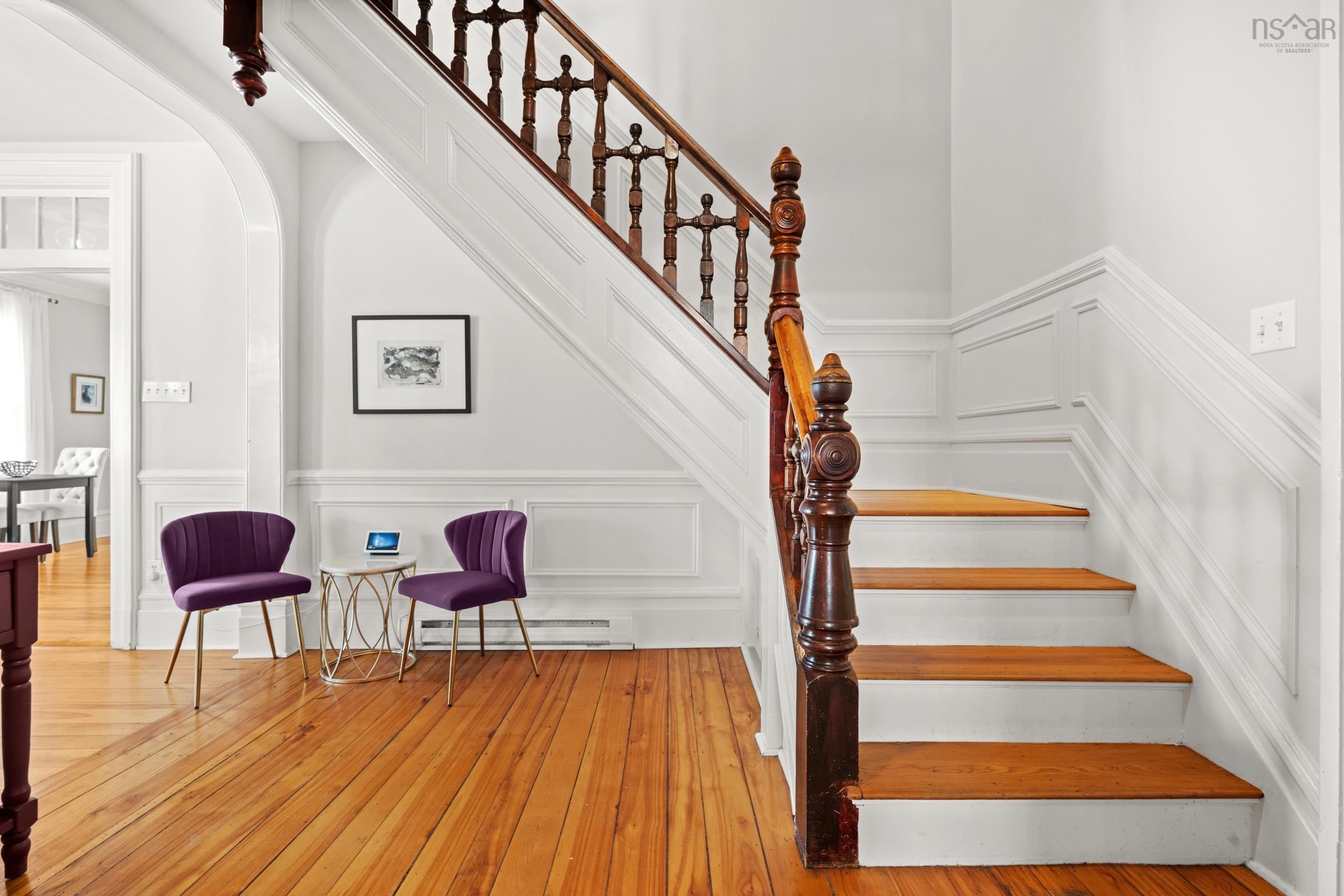 $950,000.00: 558 Main Street, Mahone Bay