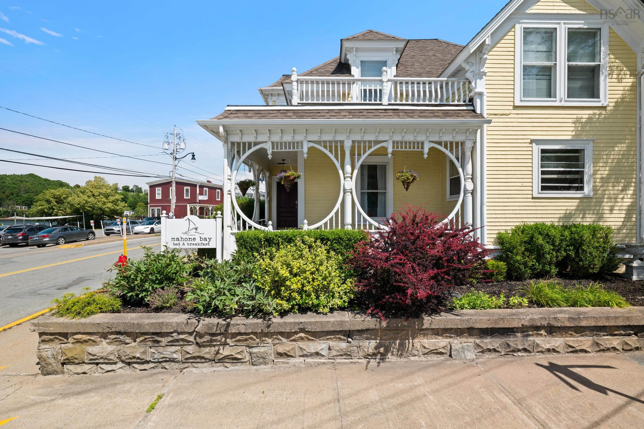 $950,000.00: 558 Main Street, Mahone Bay