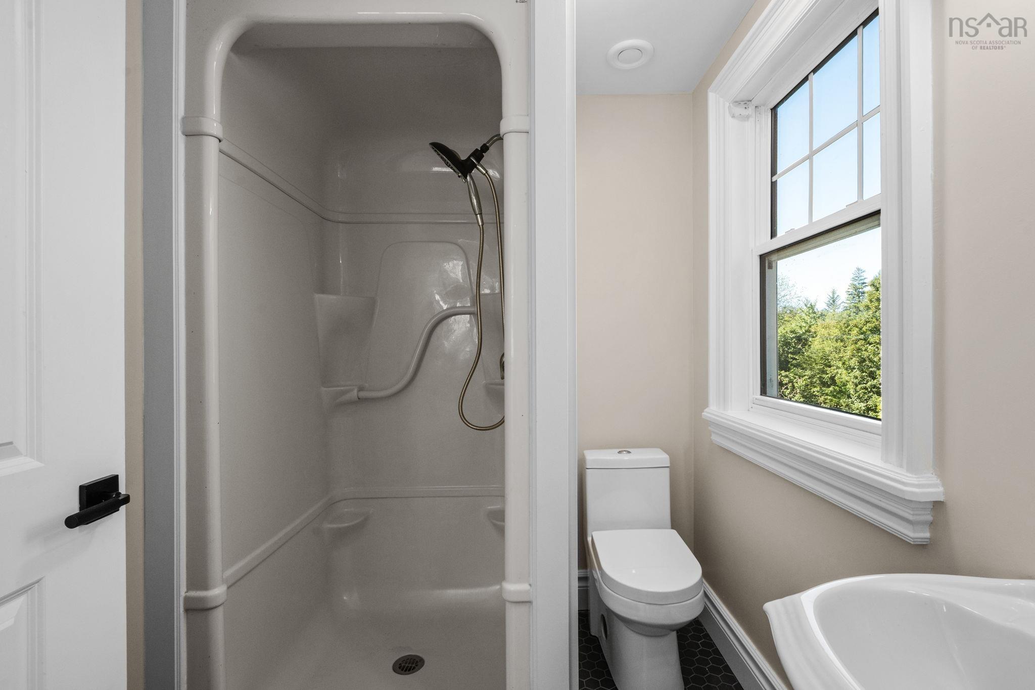 $747,000.00: 35 Shankel Road, Hubbards