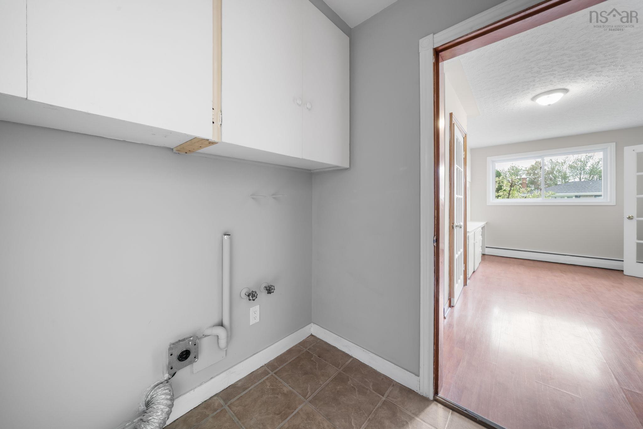 $579,900.00: 43 Lynn Drive, Dartmouth