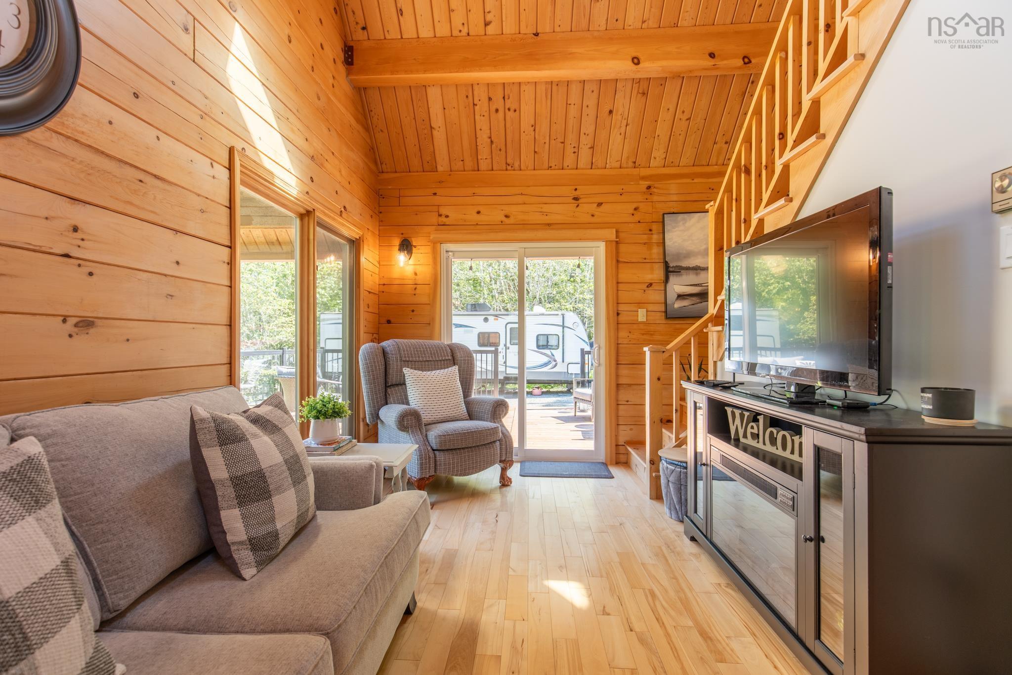 $489,900.00: 575 Golden Forest Road, North Kemptville