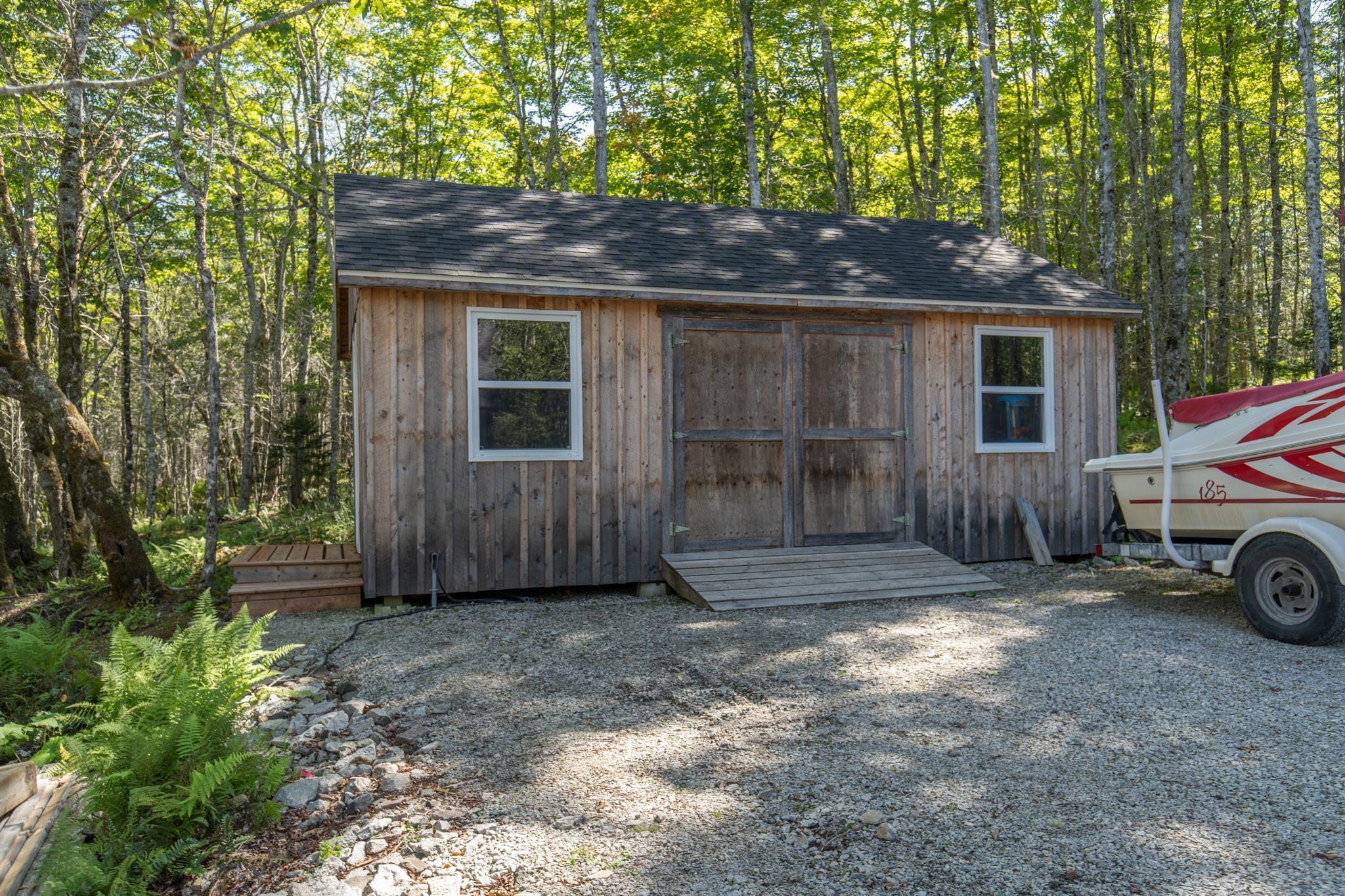 $489,900.00: 575 Golden Forest Road, North Kemptville