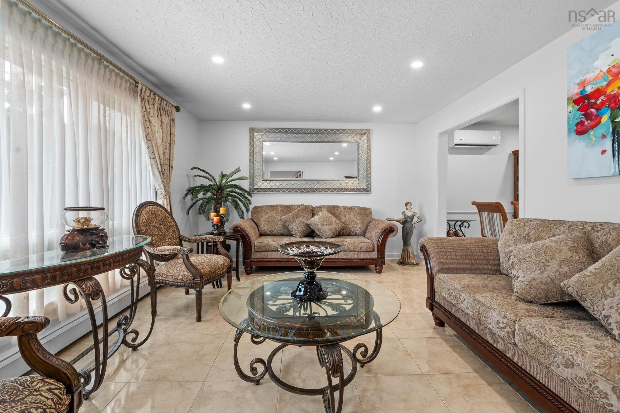 $849,900.00: 11 Birkdale Crescent, Halifax