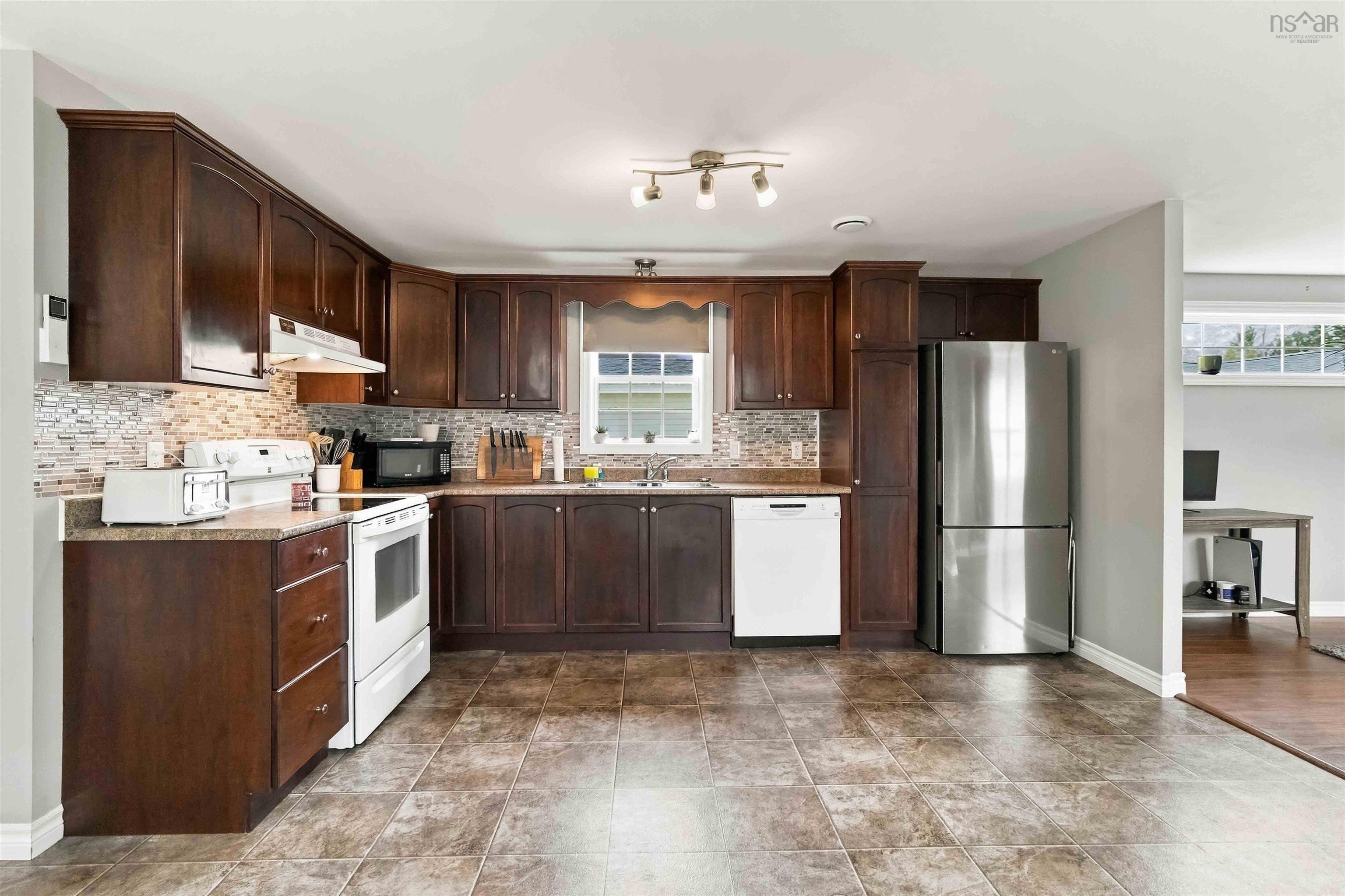 $274,900.00: 11 Wilson Avenue, Dartmouth