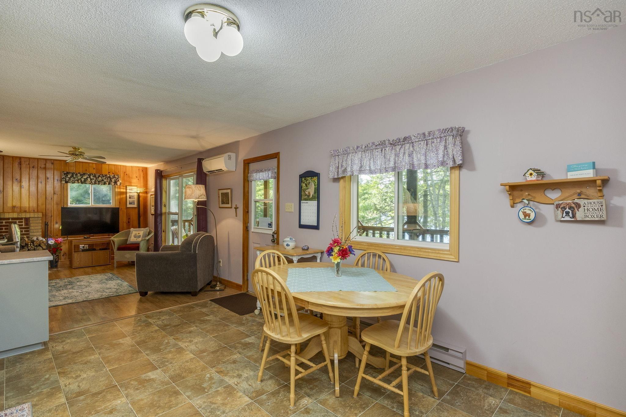 $477,000.00: 43 Balsam Road, Parkdale