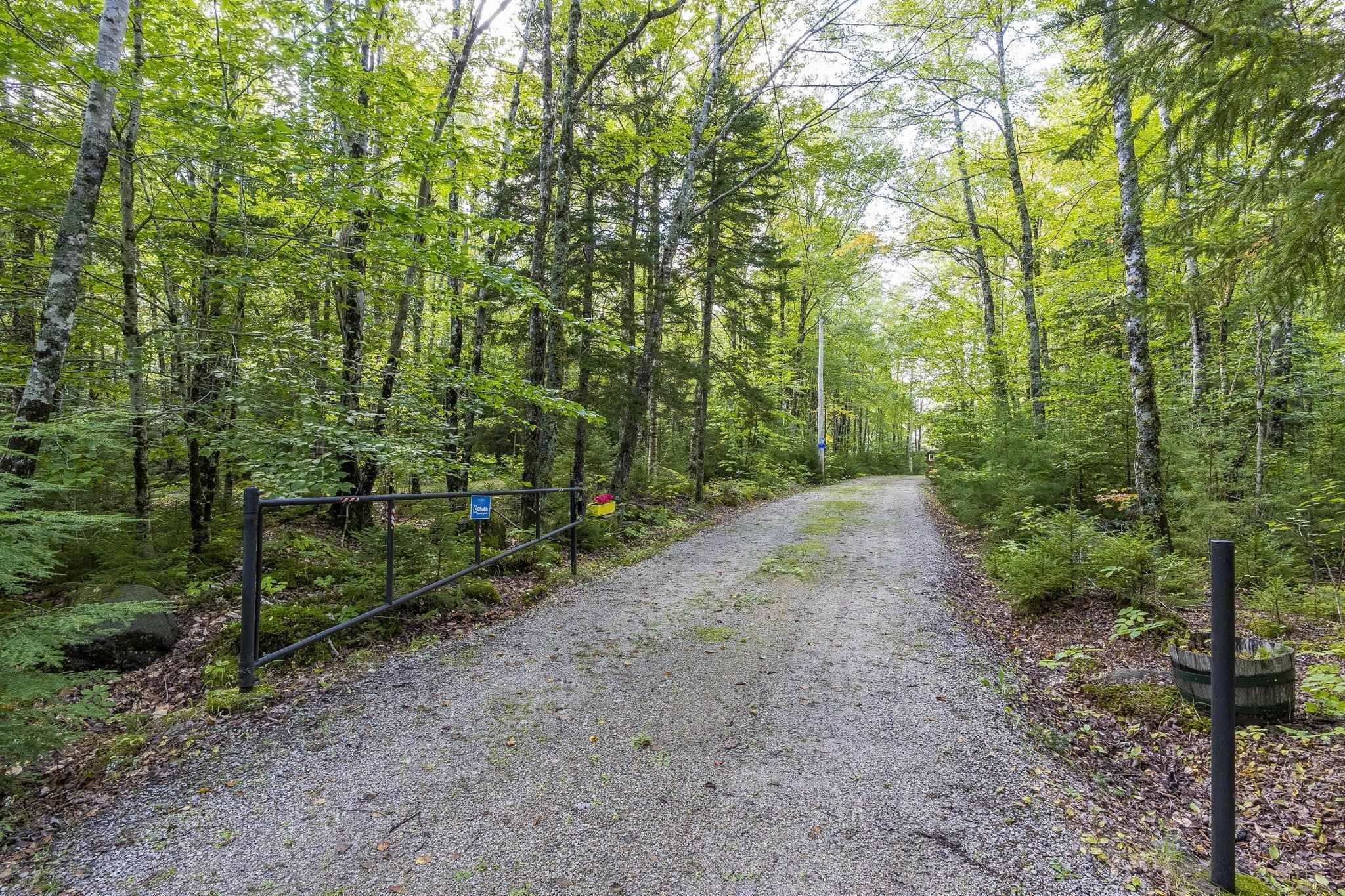 $477,000.00: 43 Balsam Road, Parkdale