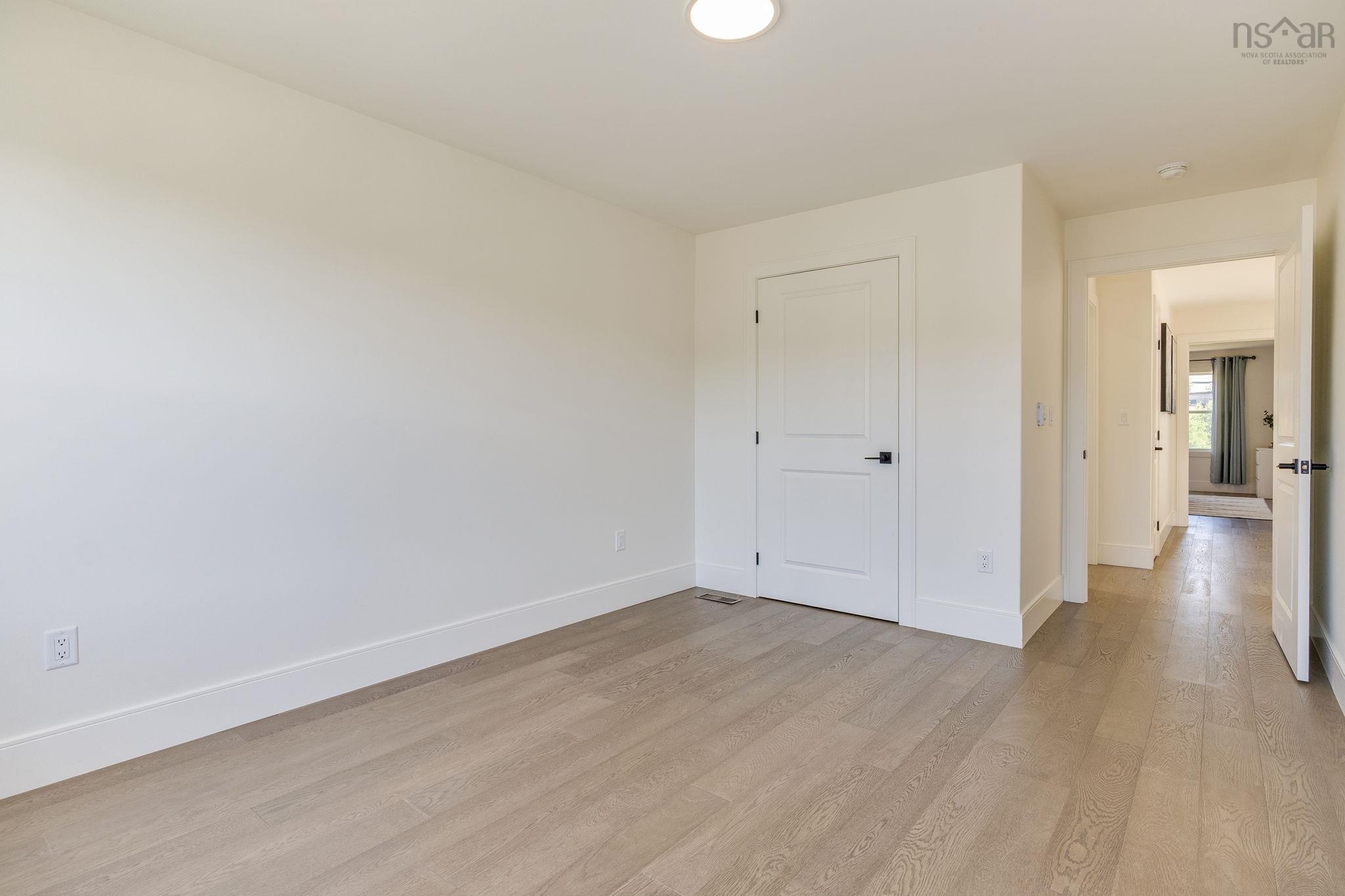 $864,900.00: 50 Breaktrail Drive, Bedford