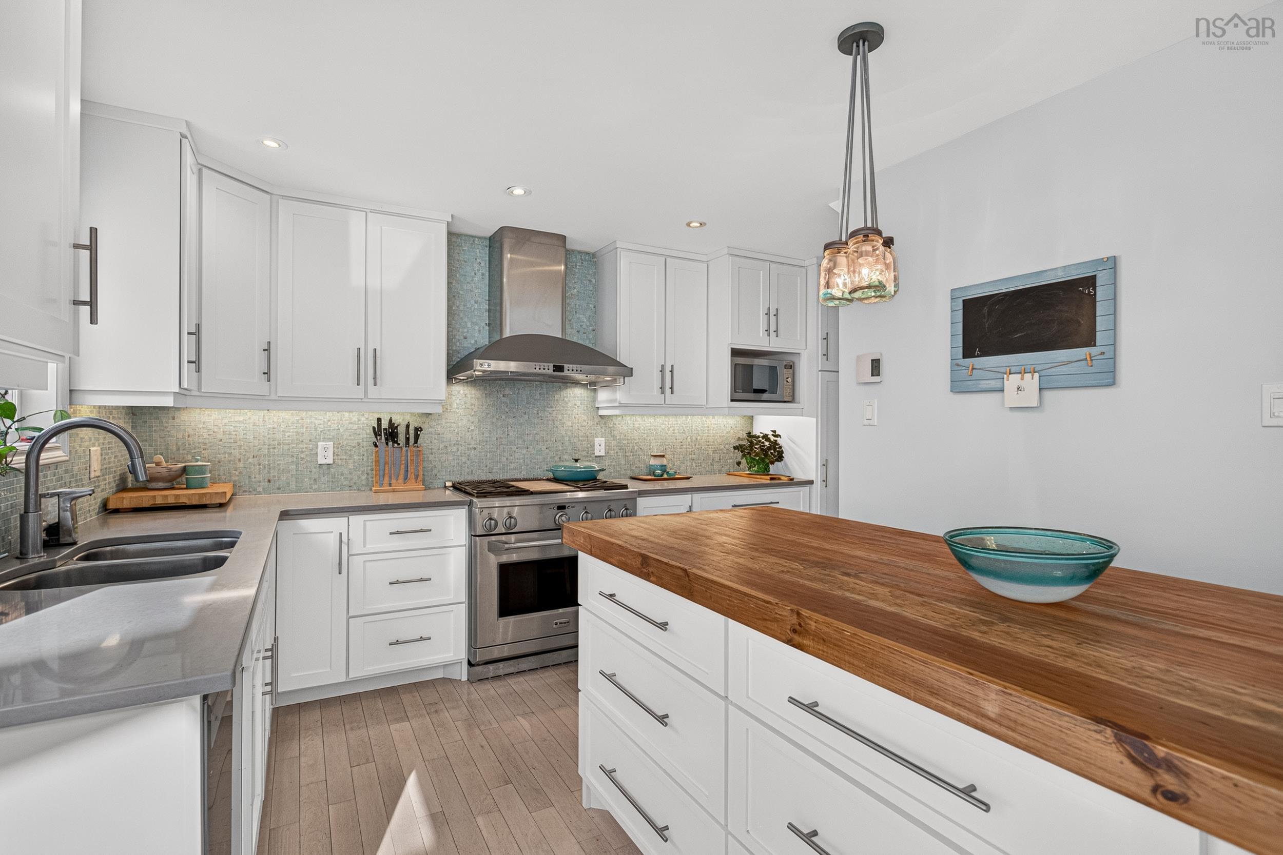 $549,900.00: 13 Herbert Road, Halifax