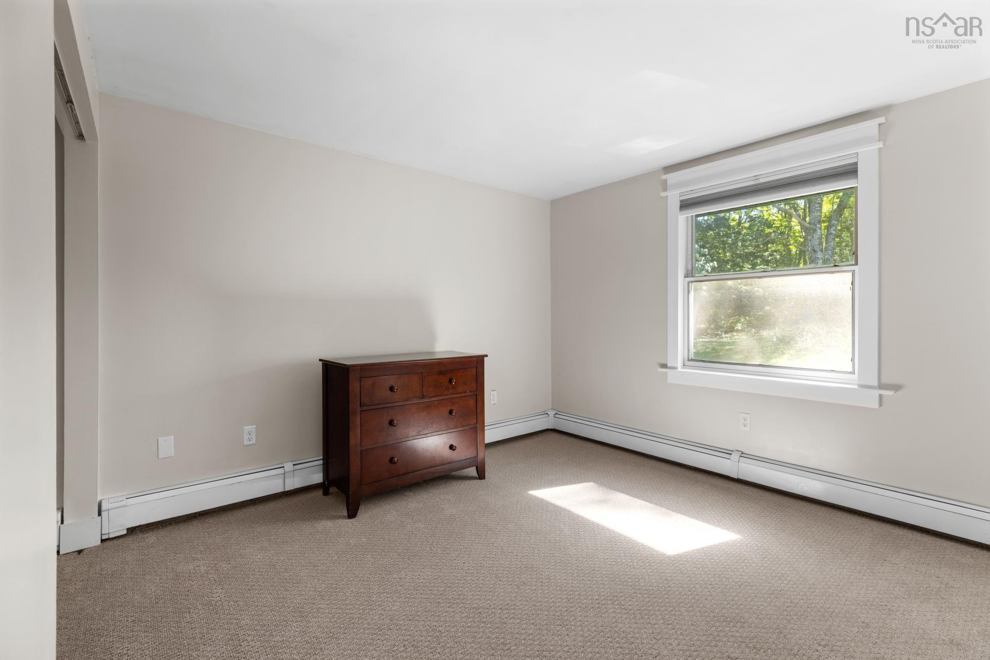 $585,000.00: 183 Tantallon Crescent, Upper Tantallon