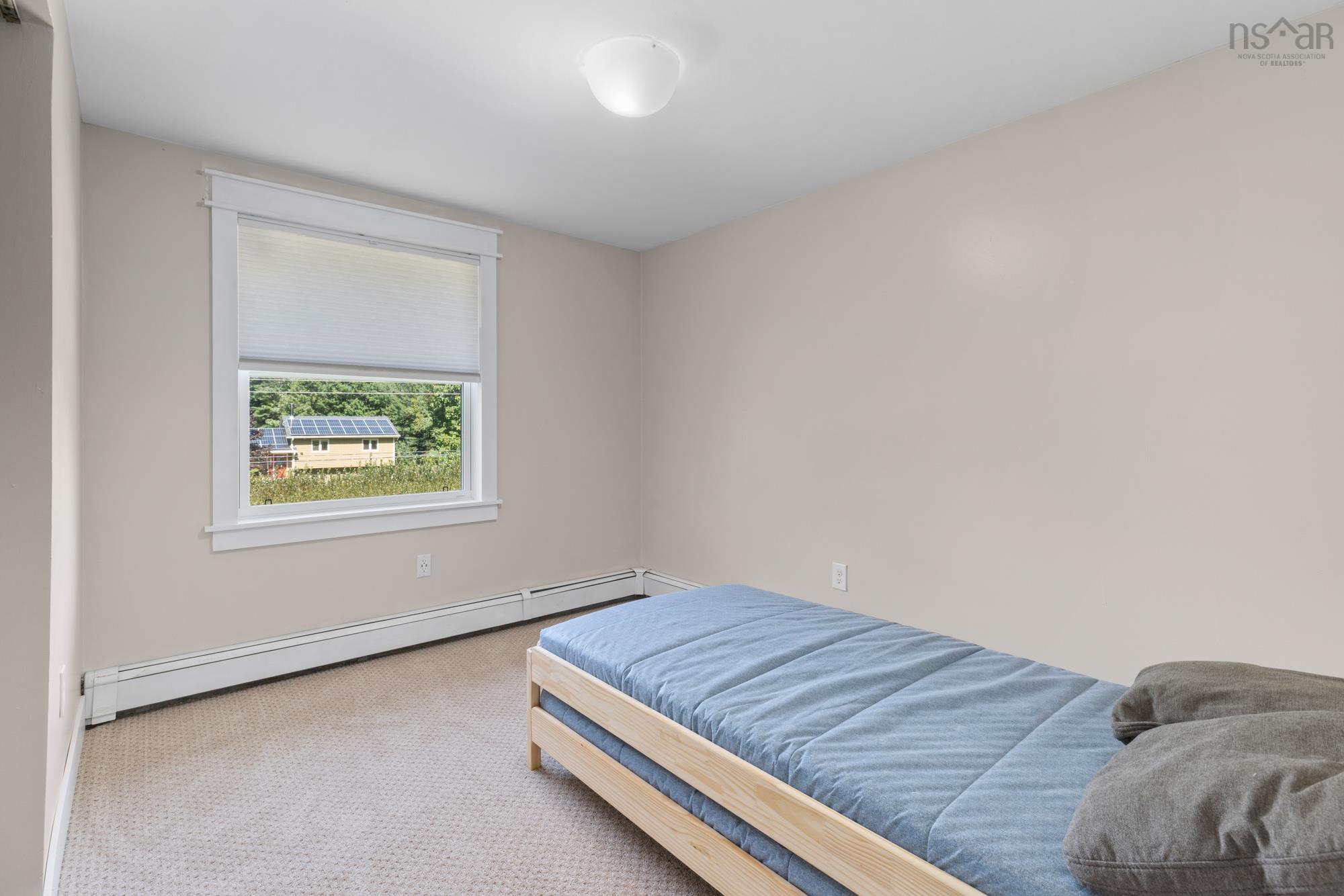 $585,000.00: 183 Tantallon Crescent, Upper Tantallon