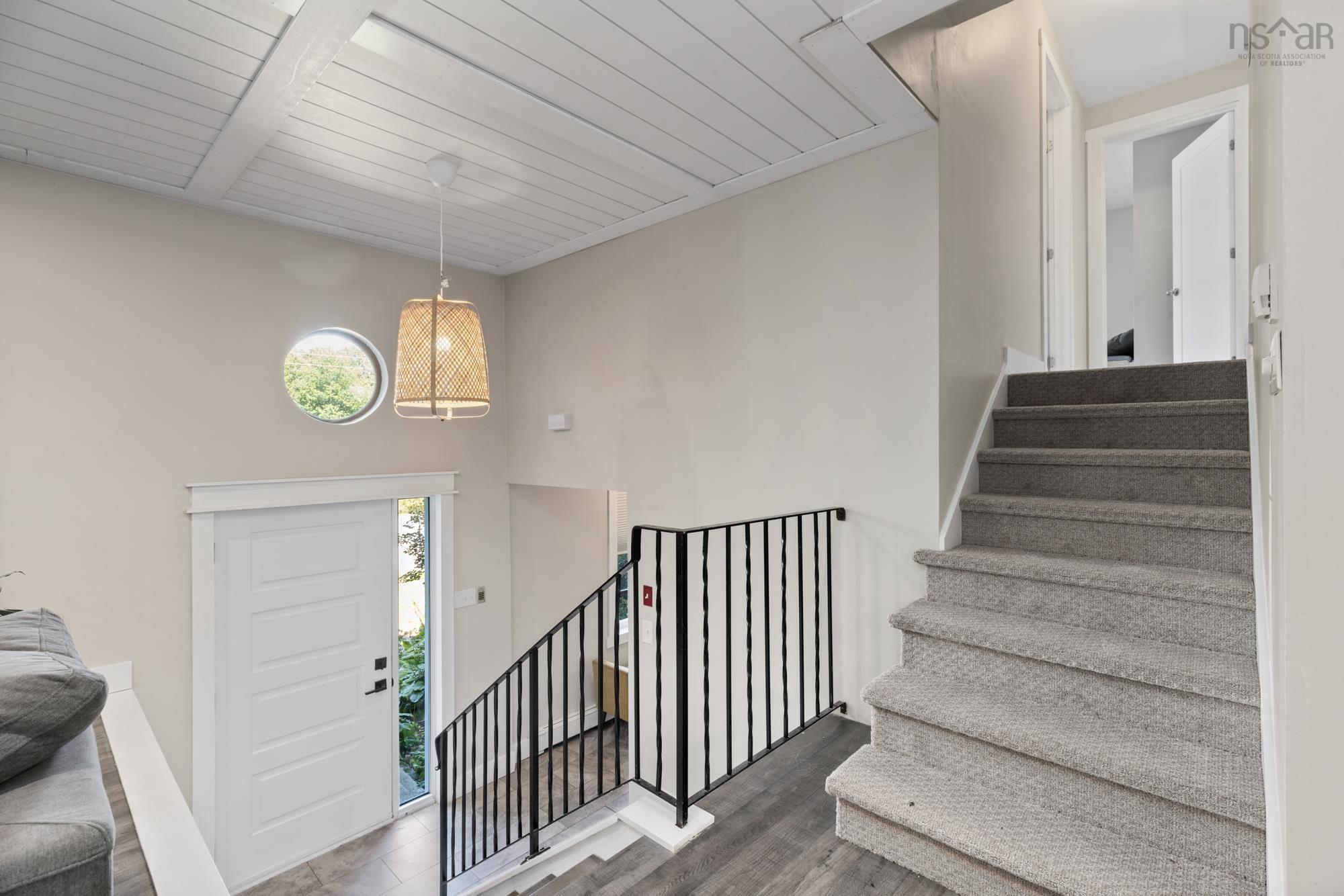 $585,000.00: 183 Tantallon Crescent, Upper Tantallon