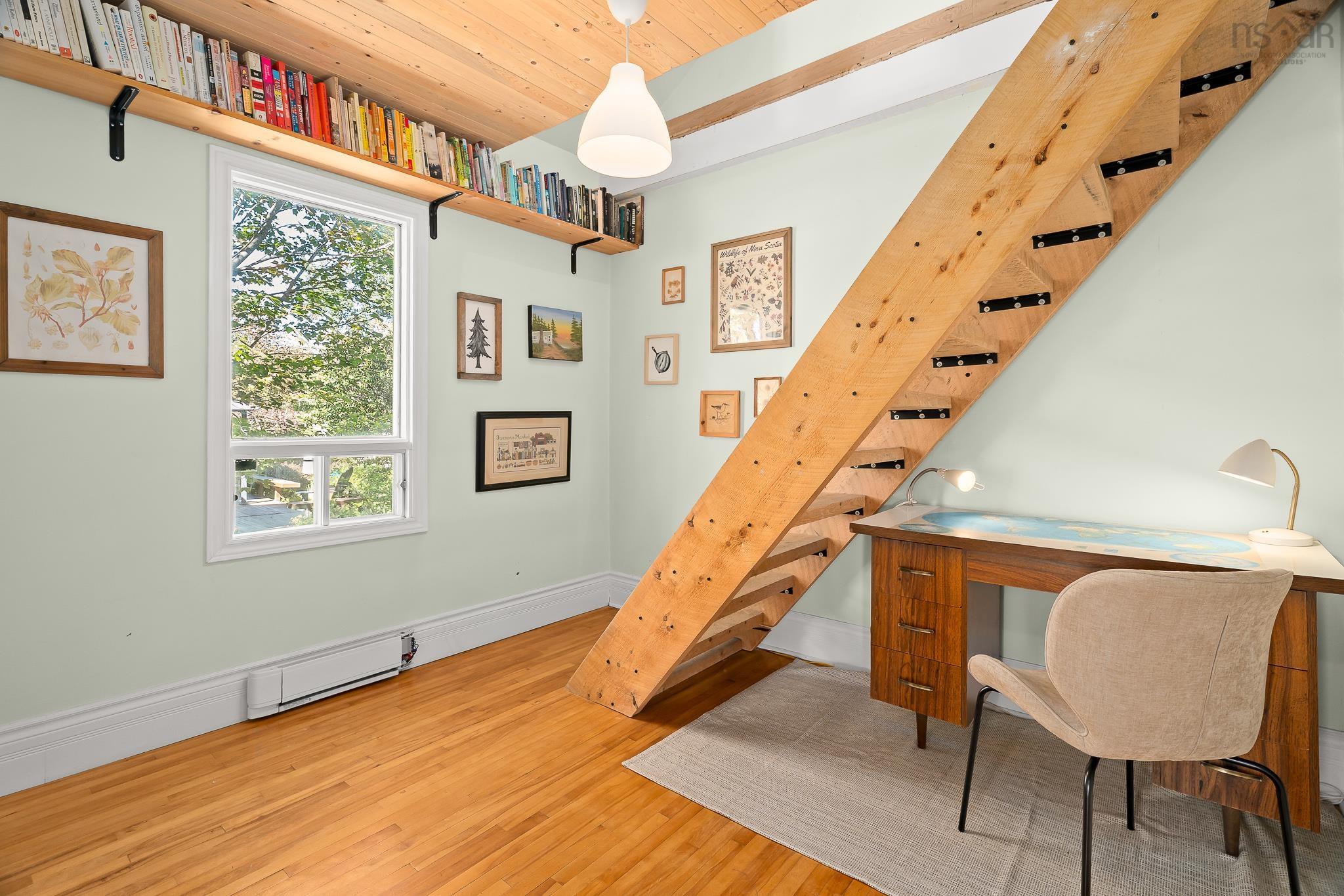 $449,900.00: 9 Chestnut Lane, Dartmouth