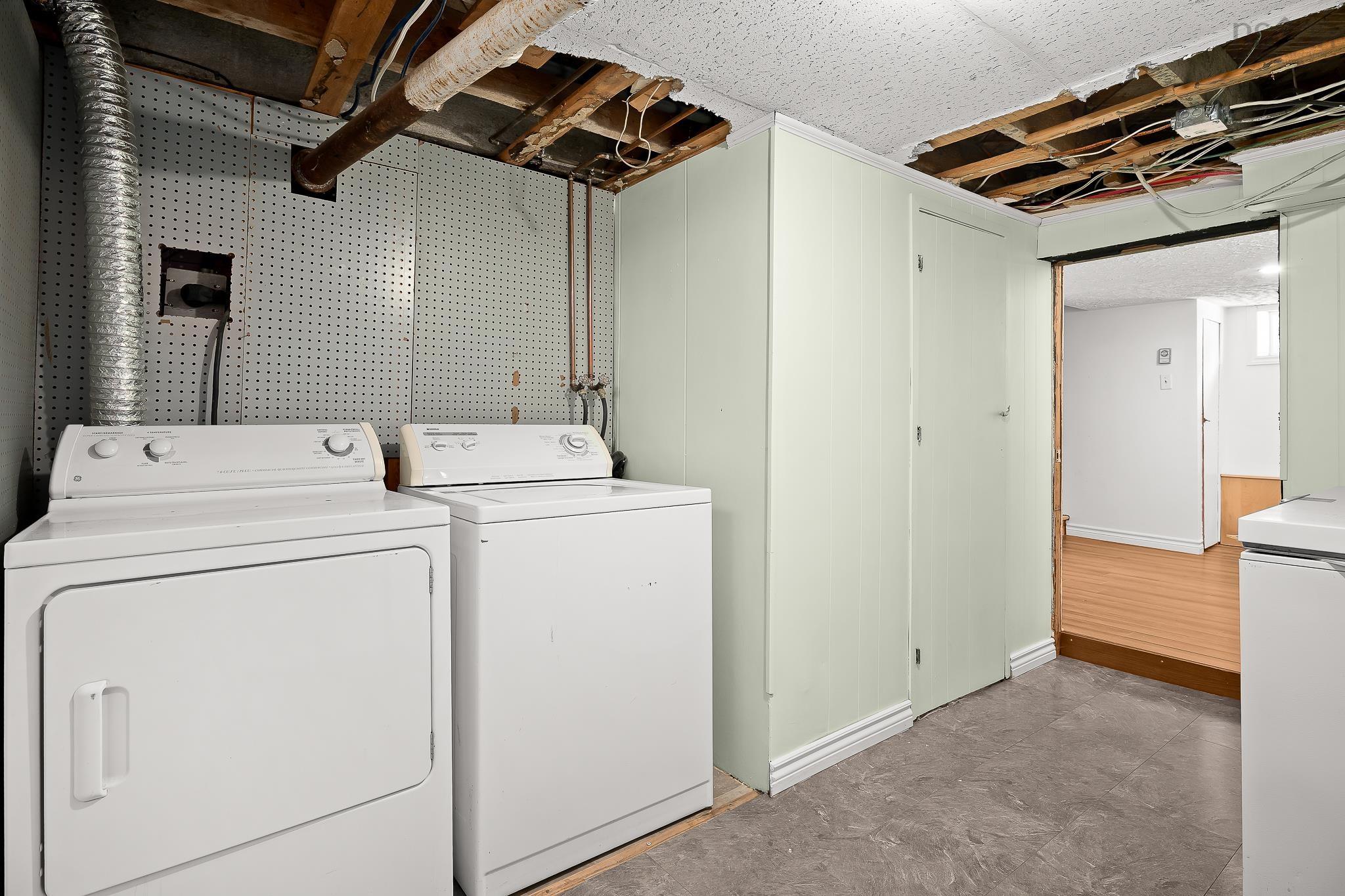 $449,900.00: 9 Chestnut Lane, Dartmouth