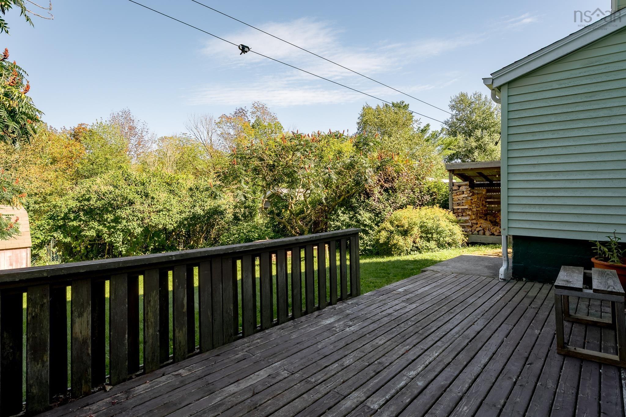 $449,900.00: 9 Chestnut Lane, Dartmouth