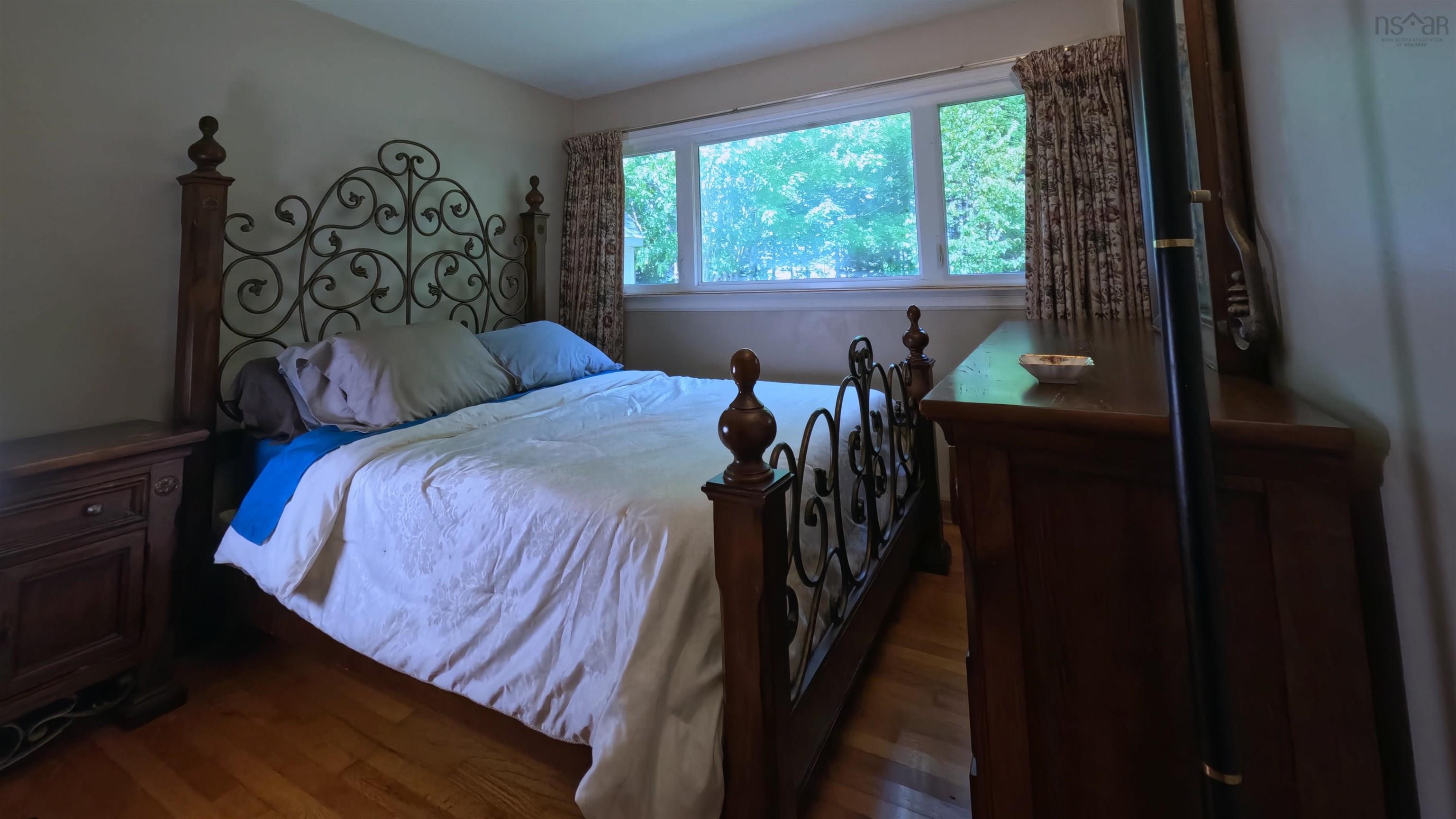 $525,000.00: 17 Maple Drive, Timberlea