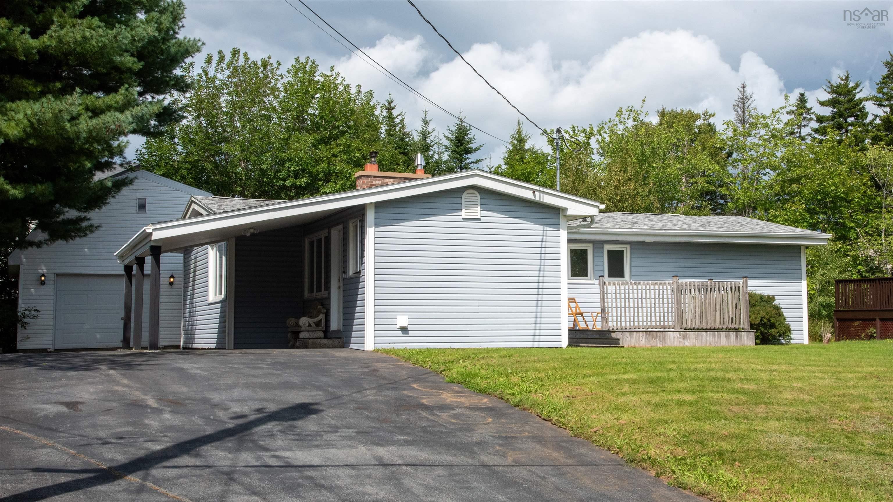 $525,000.00: 17 Maple Drive, Timberlea