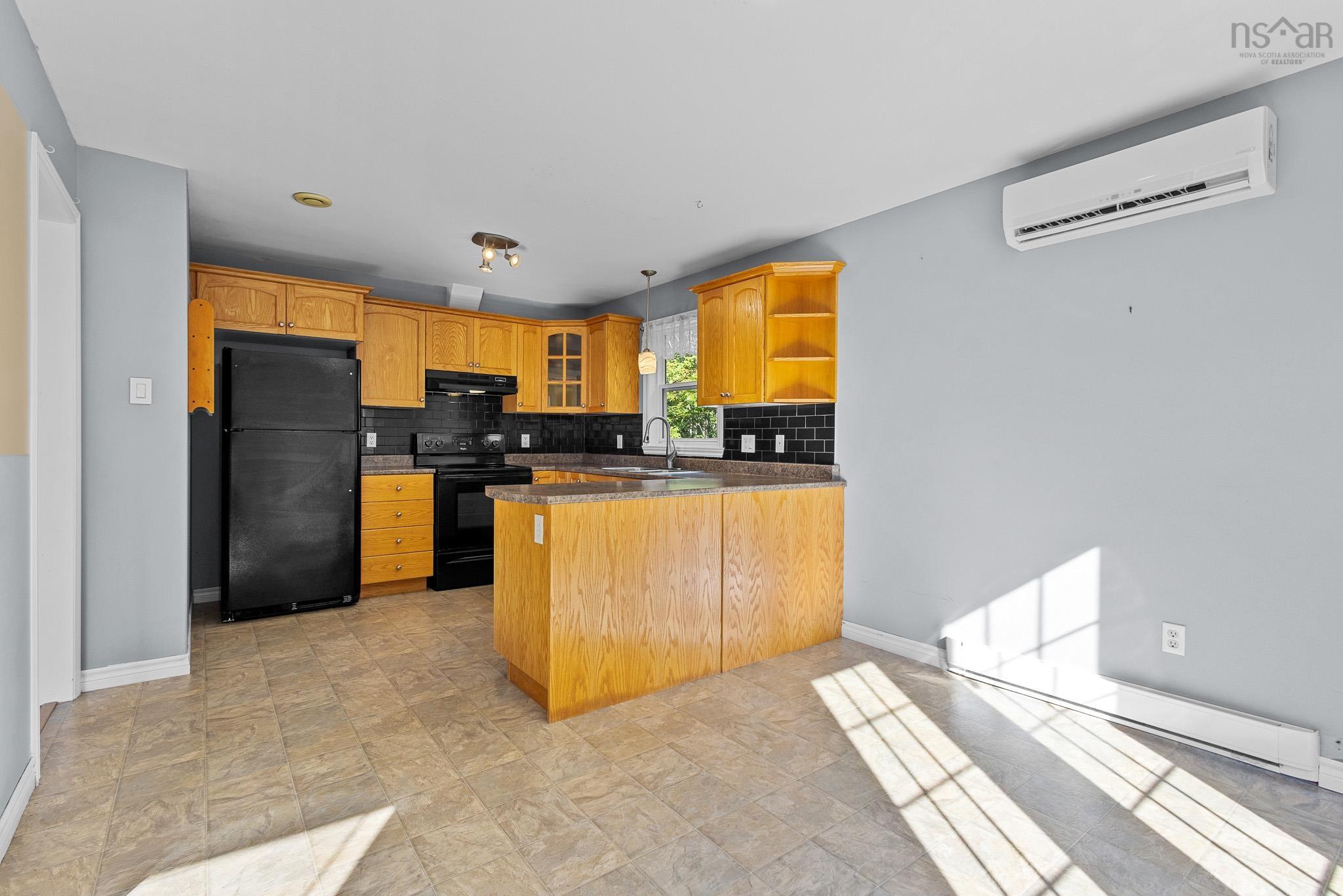 $415,000.00: 51 Lovell Lane, Halifax