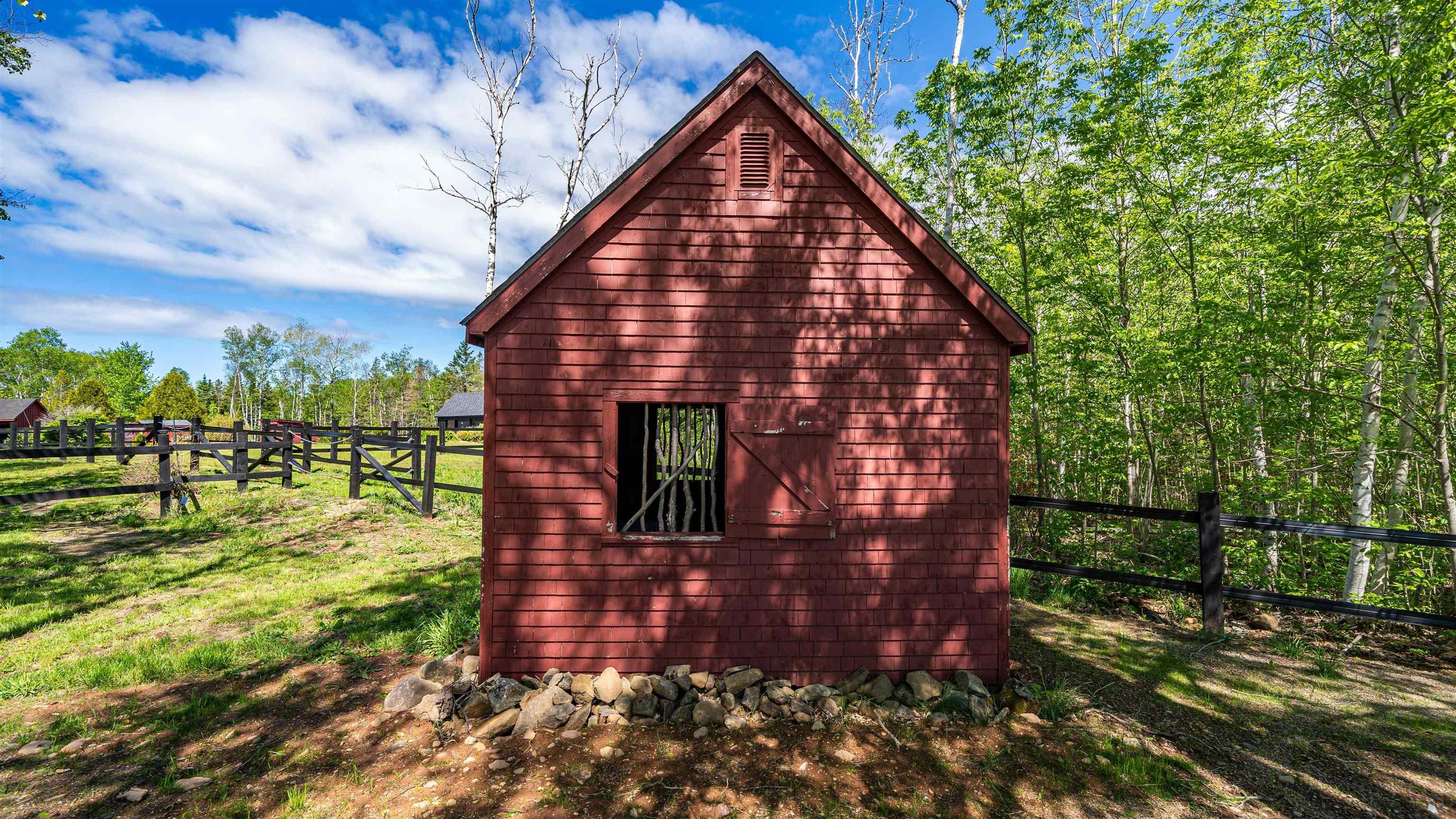 $499,900.00: 95 FOREST GLADE Road, Forest Glade