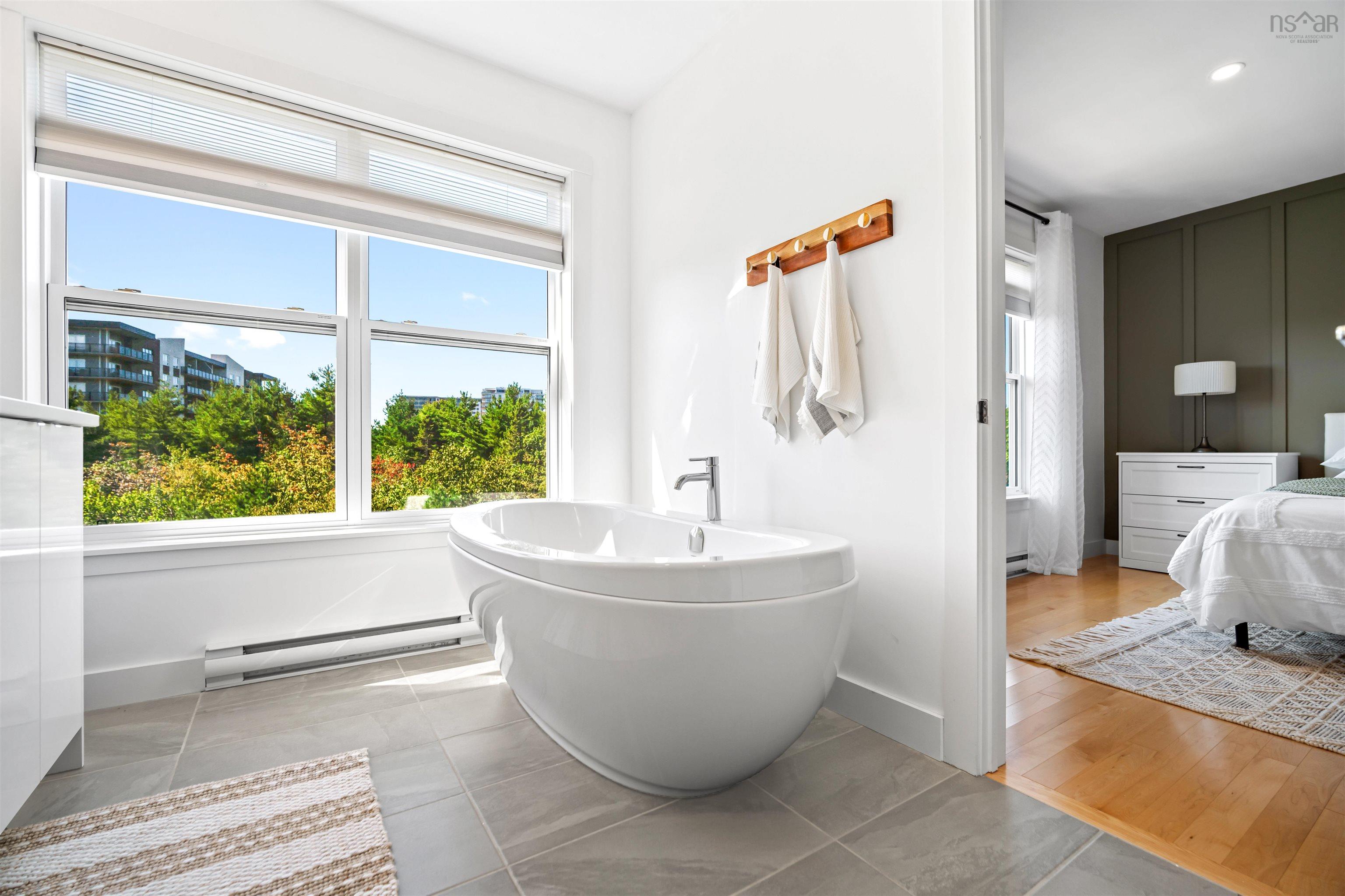 $874,900.00: 50 Serotina Lane, Bedford