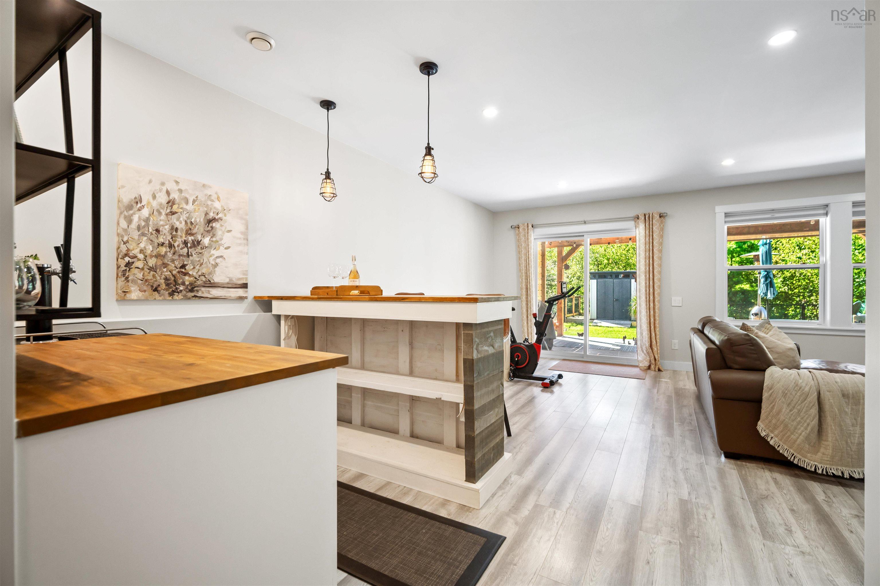 $874,900.00: 50 Serotina Lane, Bedford