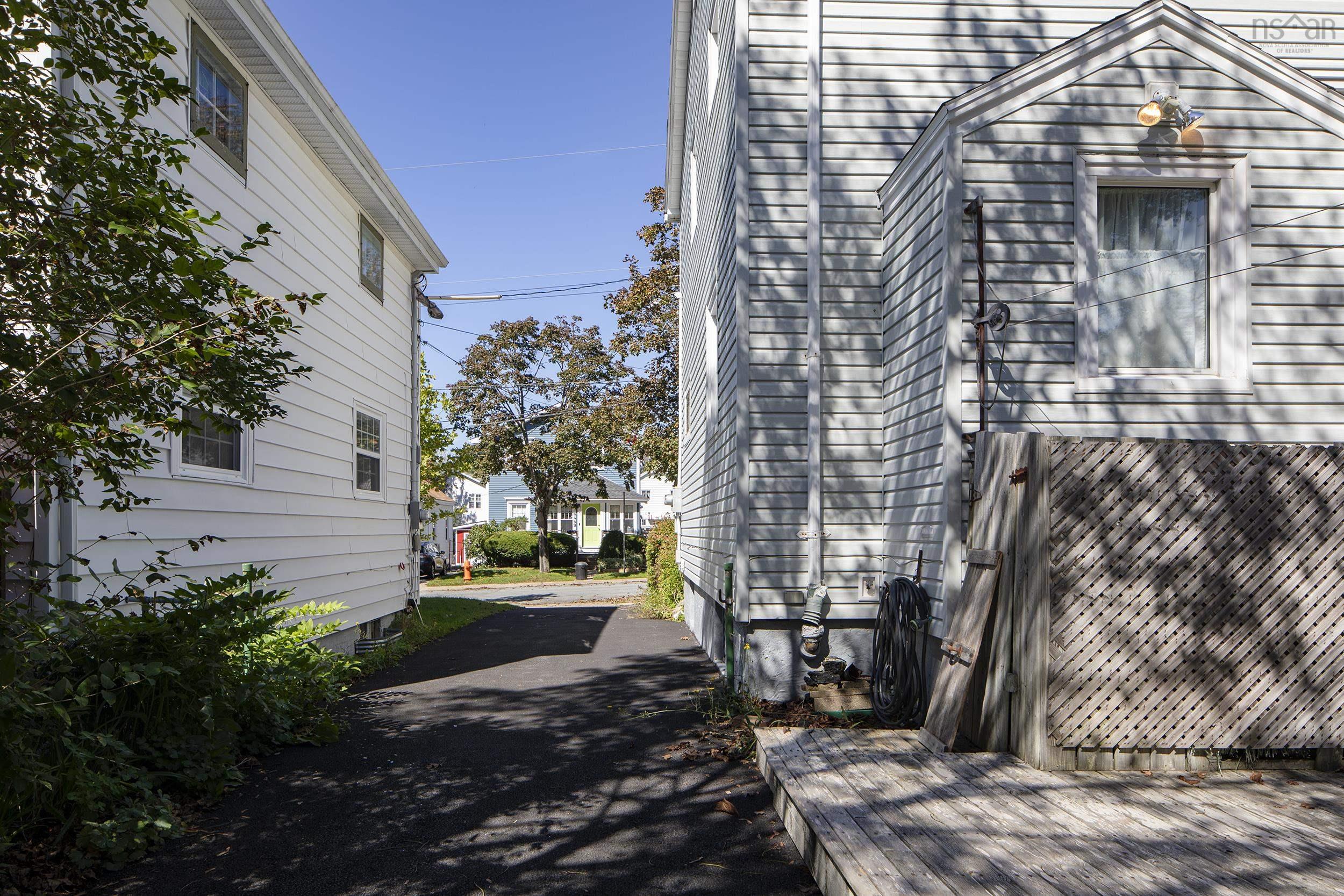 $498,800.00: 6446 Edinburgh Street, Halifax