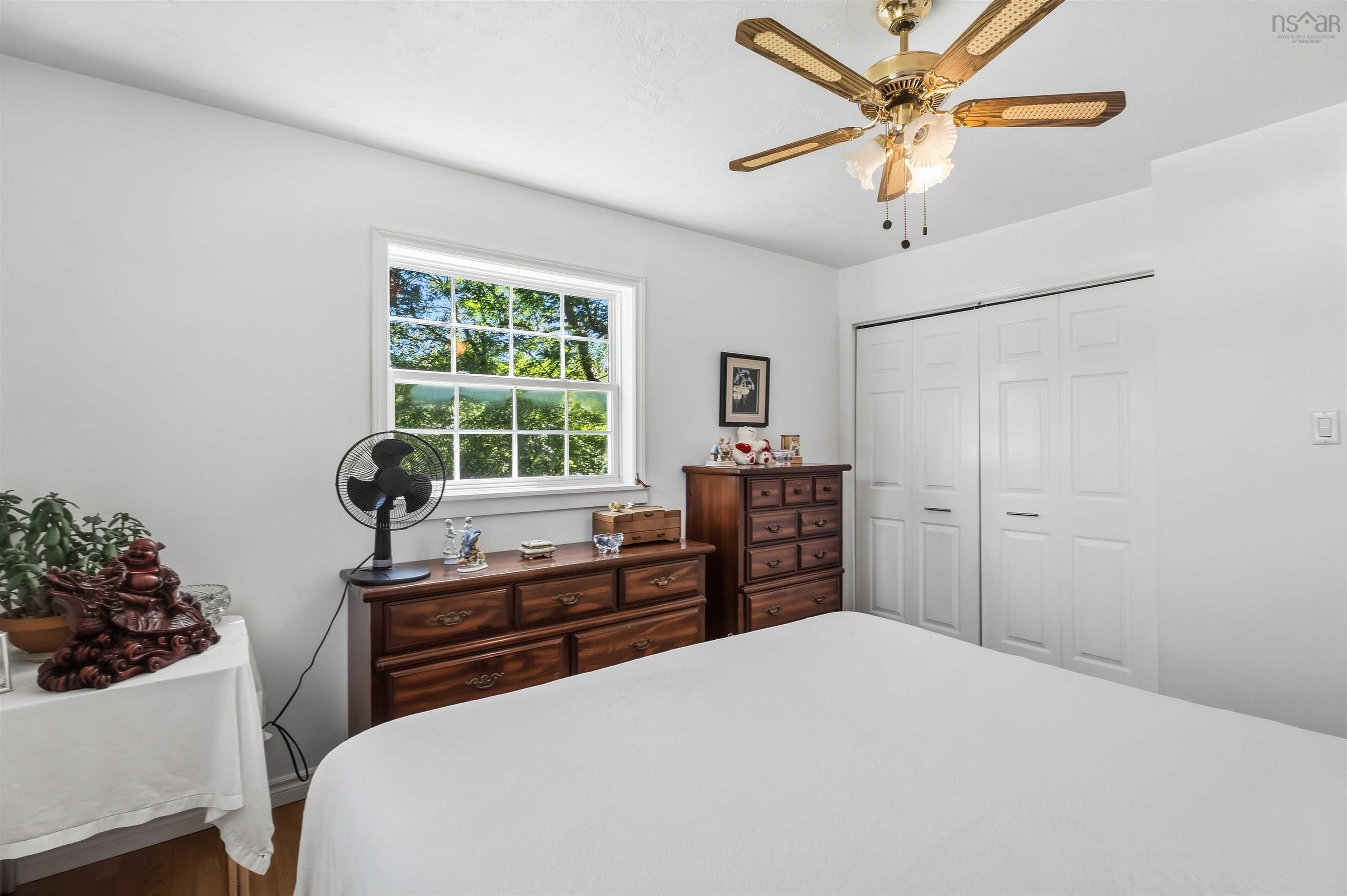 $629,900.00: 1106 Tetzlaff Road, Canaan