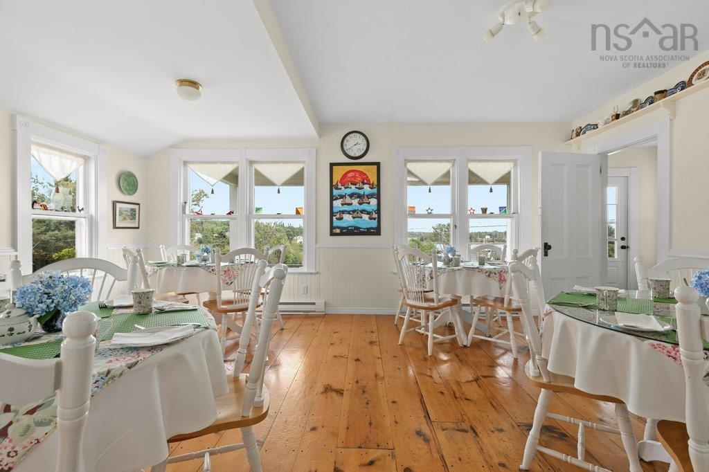 $2,499,000.00: 678 Oakland Road, Indian Point