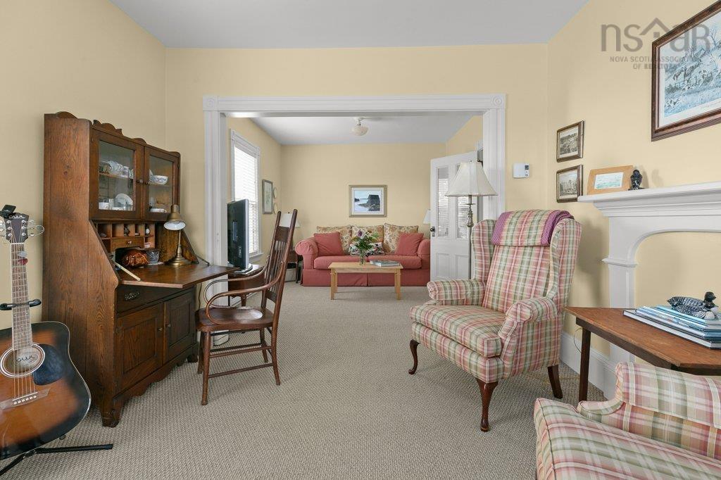 $2,499,000.00: 678 Oakland Road, Indian Point